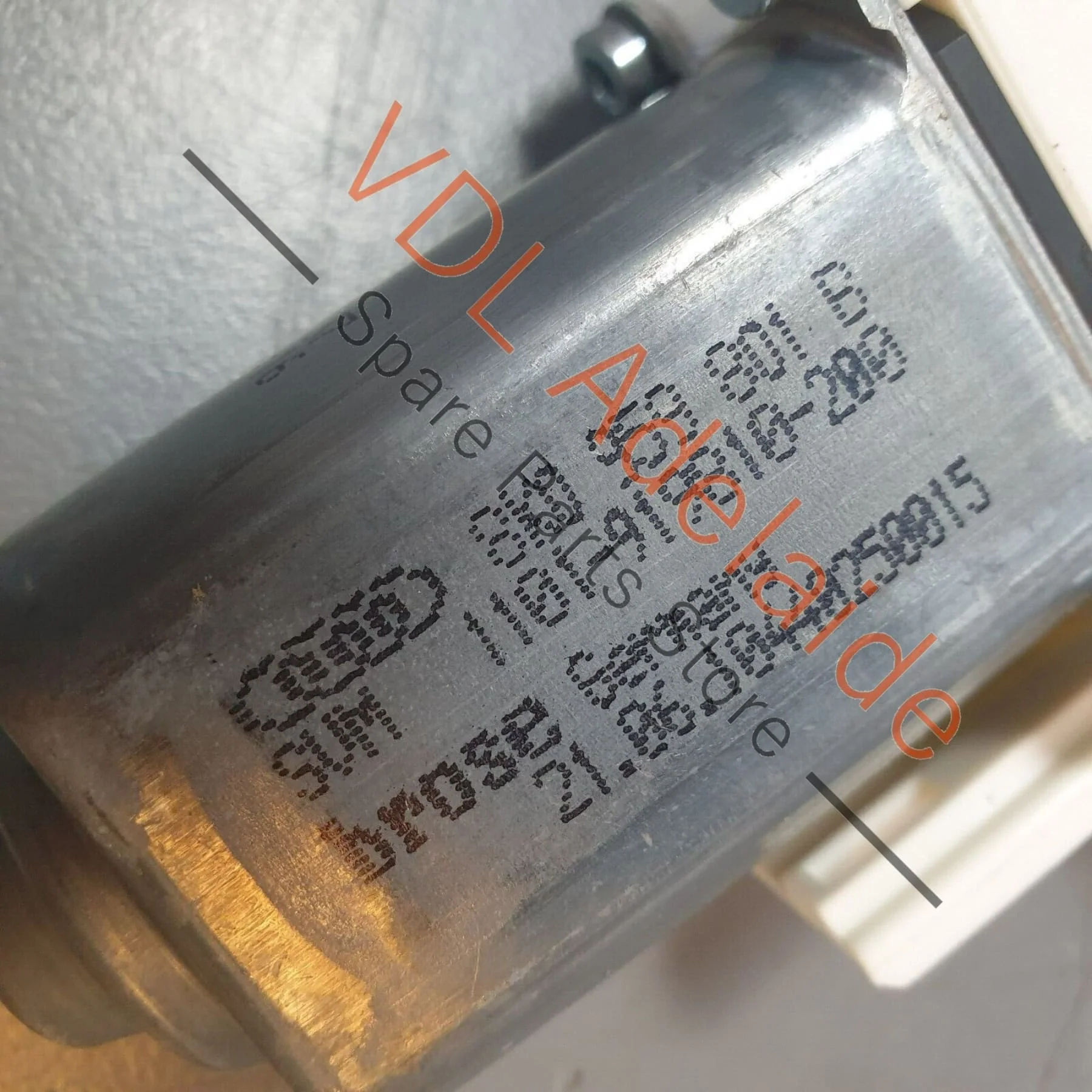 Audi A8 4H Window Regulator Motor 8K0959801B - Image 2