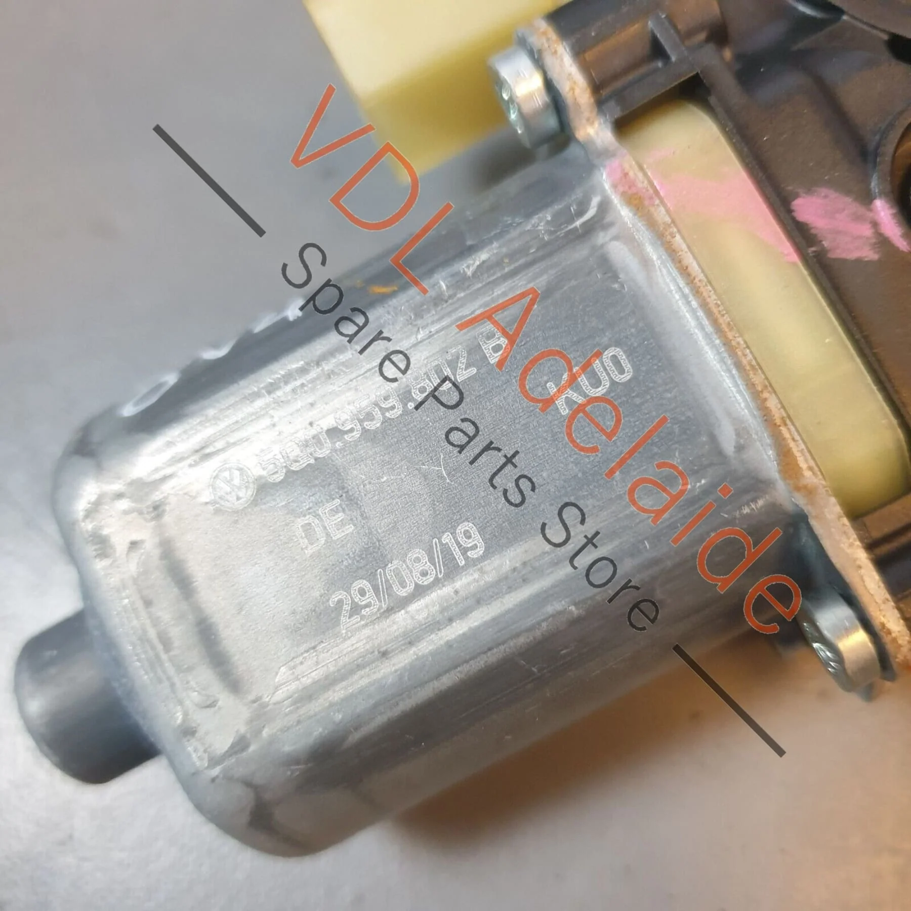 Audi S3 8V.5 Front Left Power Window Regulator Motor 5Q0959802B - Image 3