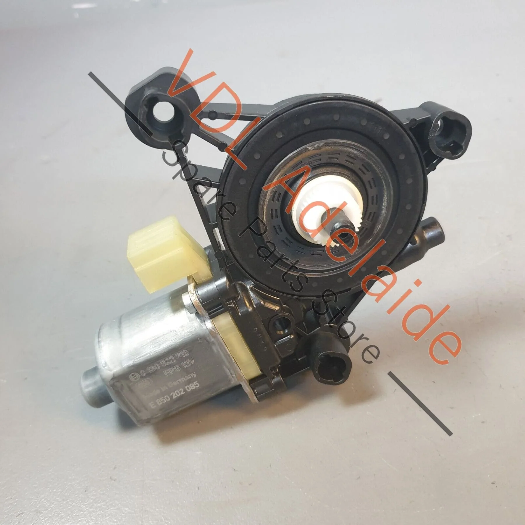 Audi S3 8V.5 Rear Left Power Window Regulator Motor 5Q0959801 - Image 5
