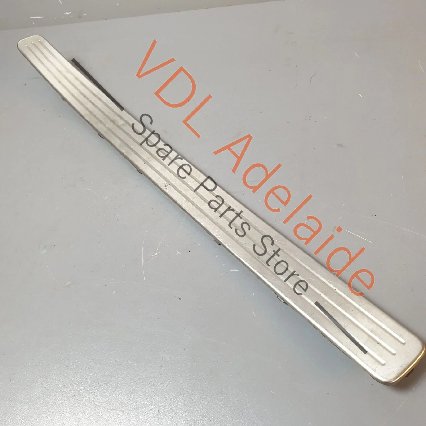 VW Touareg V10 7L Left Front Door Stainless Steel Entry Trim 7L0853655C