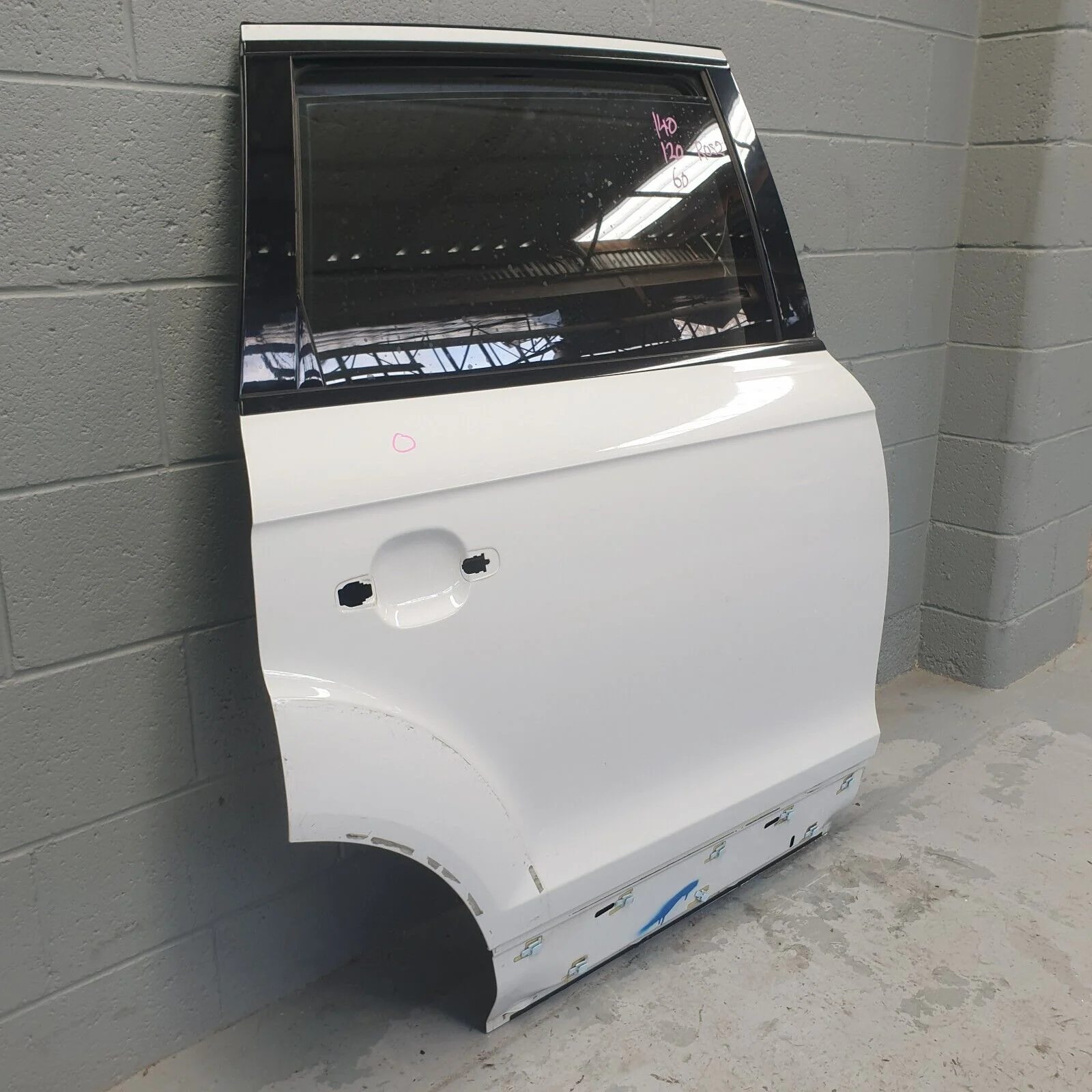 Audi Q7 6.0L V12 4L Rear Right Door Shell Panel Incl Glass 2Y2Y White - Image 13