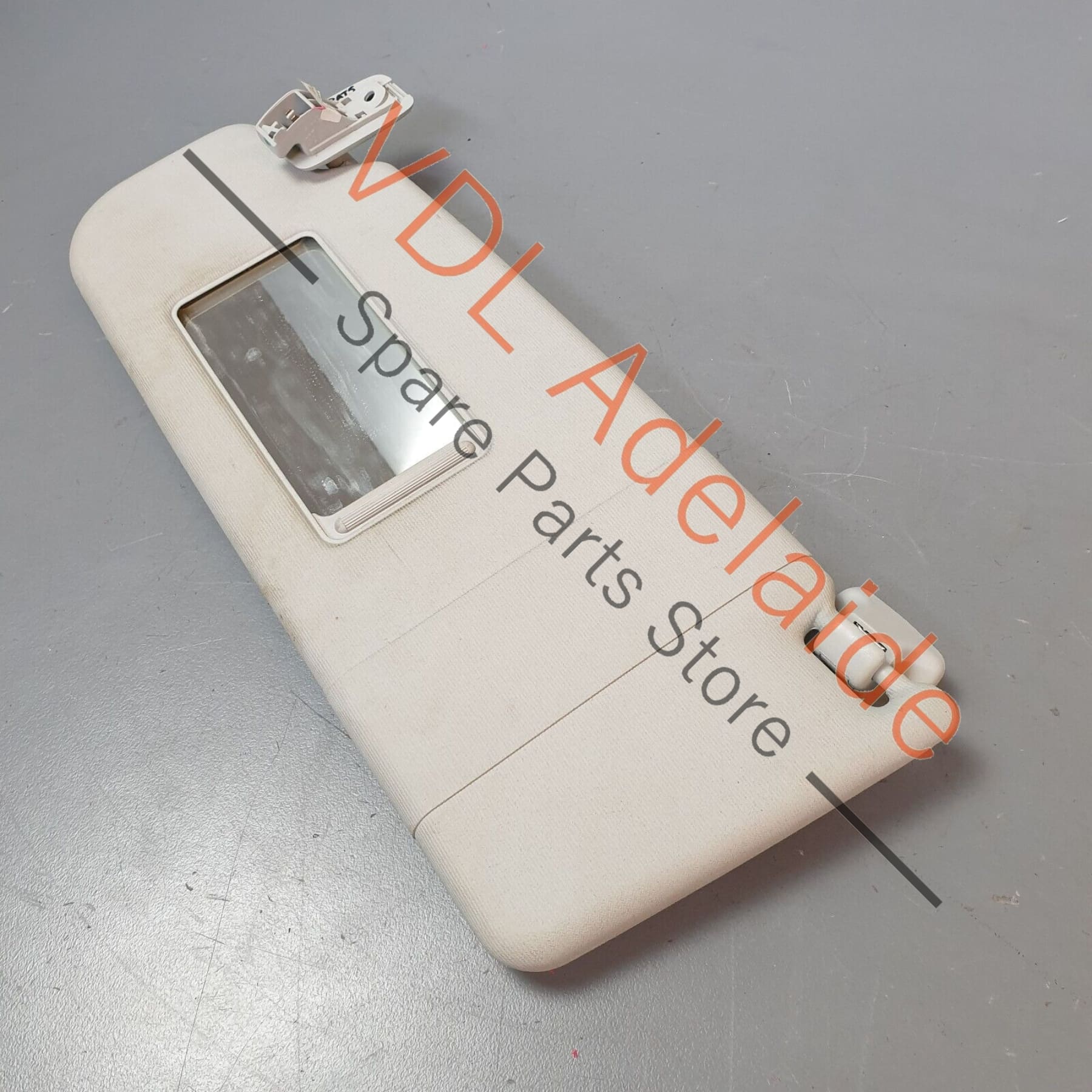 VW R36 Passat 3C B6 Left LHS Sun Visor with Illuminated Mirror 1K0857551 2F4 - Image 2