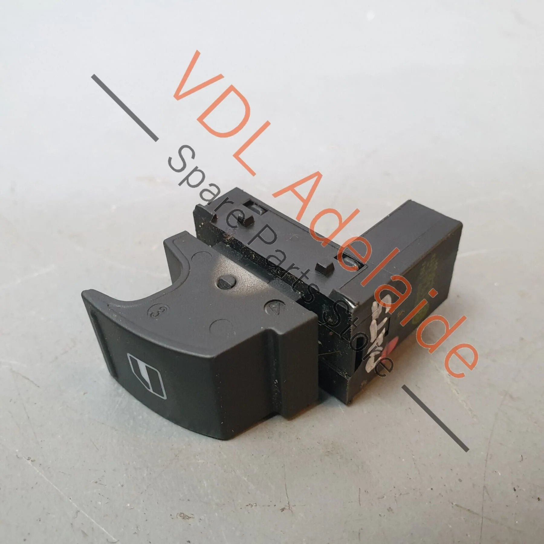 VW R36 Passat 3C B6 Switch for Electric Window Regulator 7L6959855B 3-PIN - Image 6