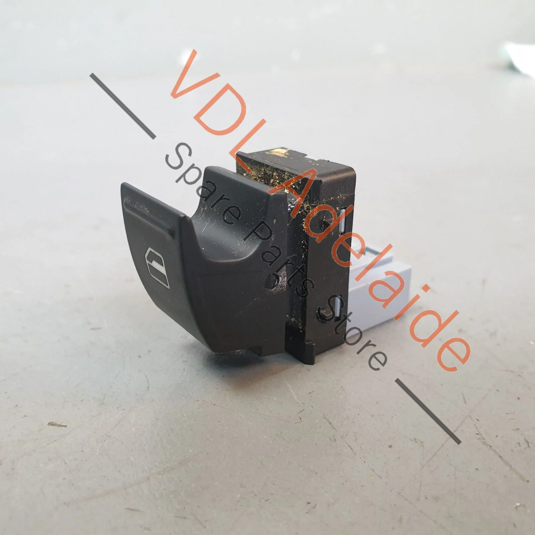 VW R36 Passat 3C B6 Switch for Electric Window Regulator 7L6959855B 4-PIN - Image 2