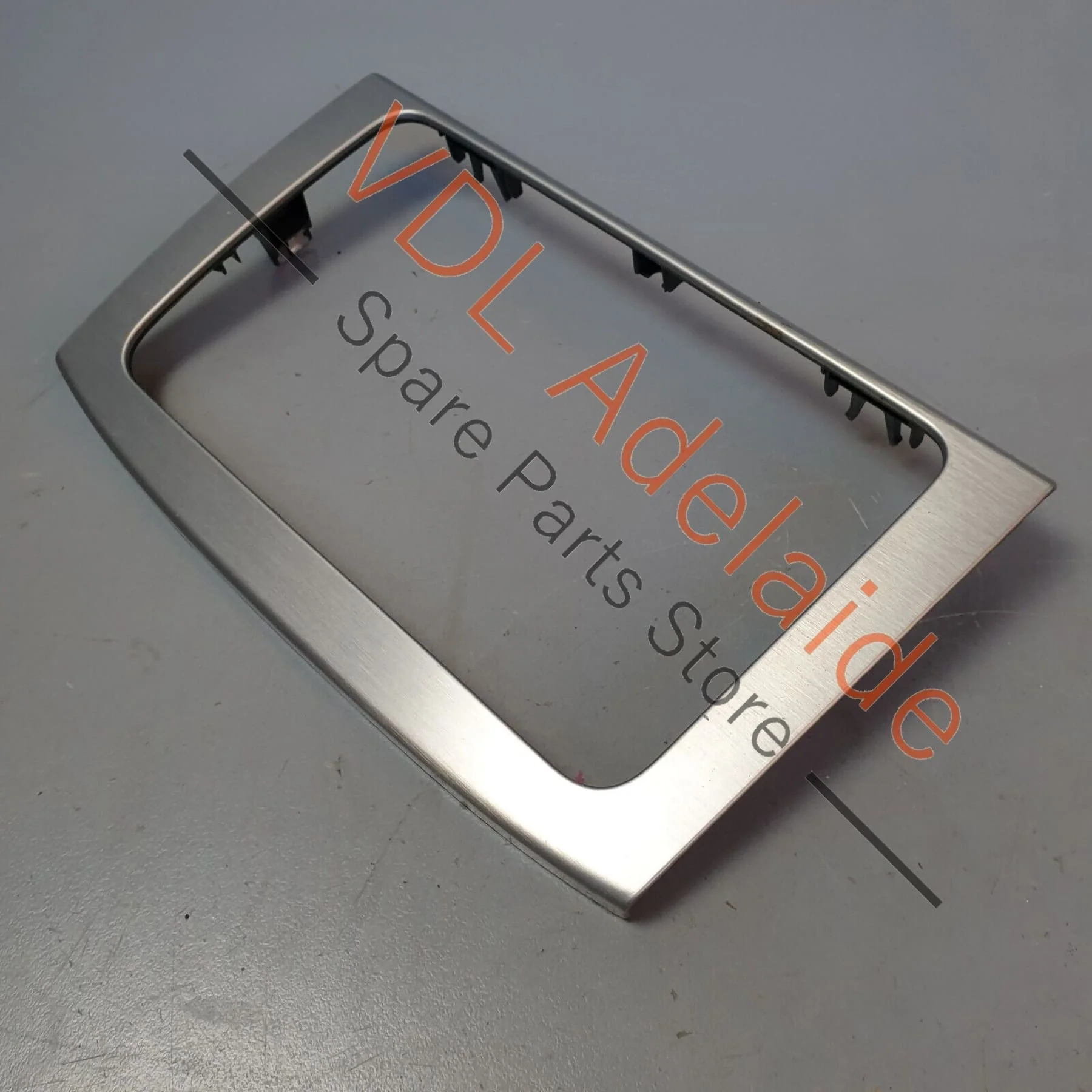 VW R36 Passat 3C B6 Centre Dash Trim Brushed Aluminium Dark 3C0858069AH R60 - Image 2