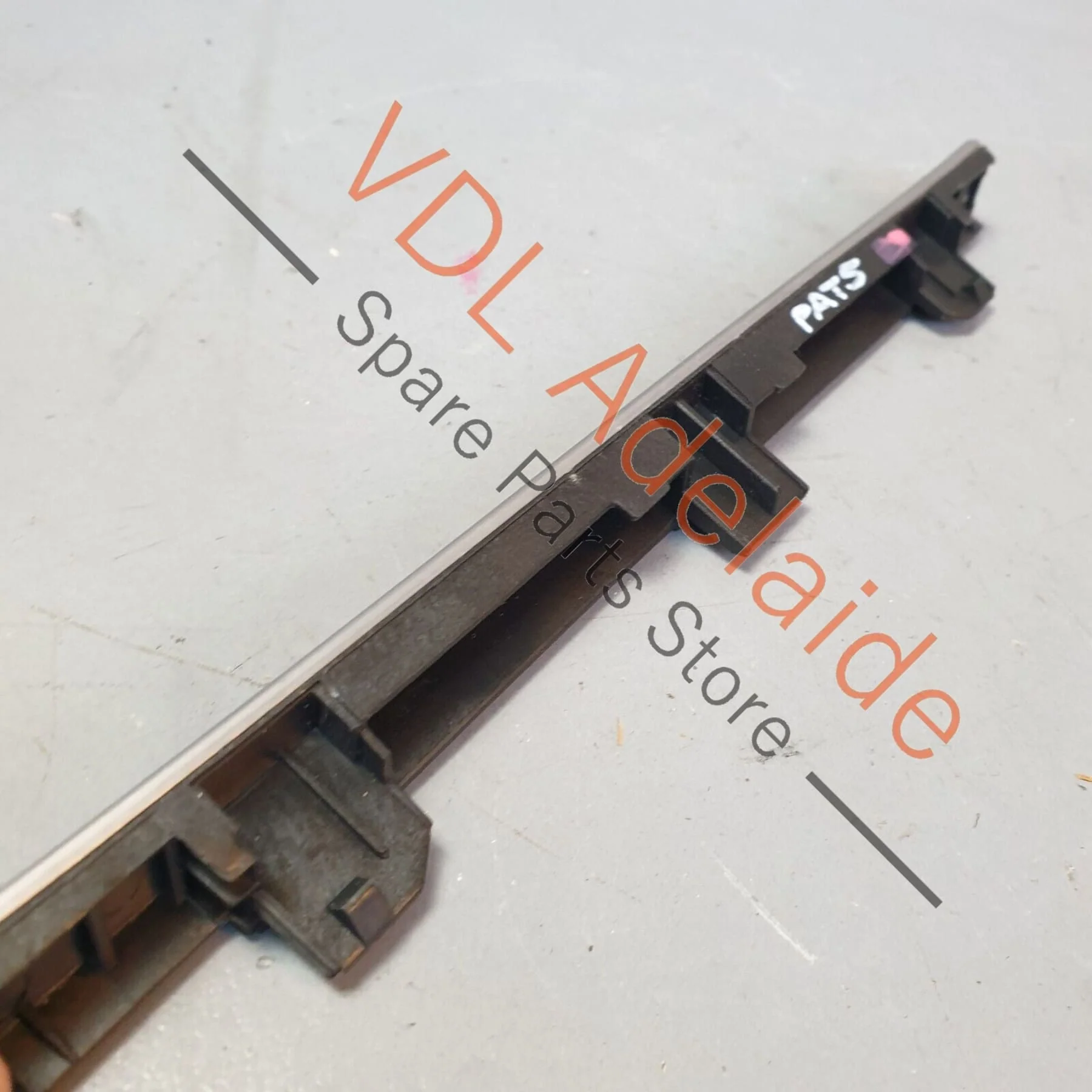 VW R36 Passat 3C B6 Dash Centre Trim Inlay Brushed Aluminium Dark 3C0858336 R60 - Image 7