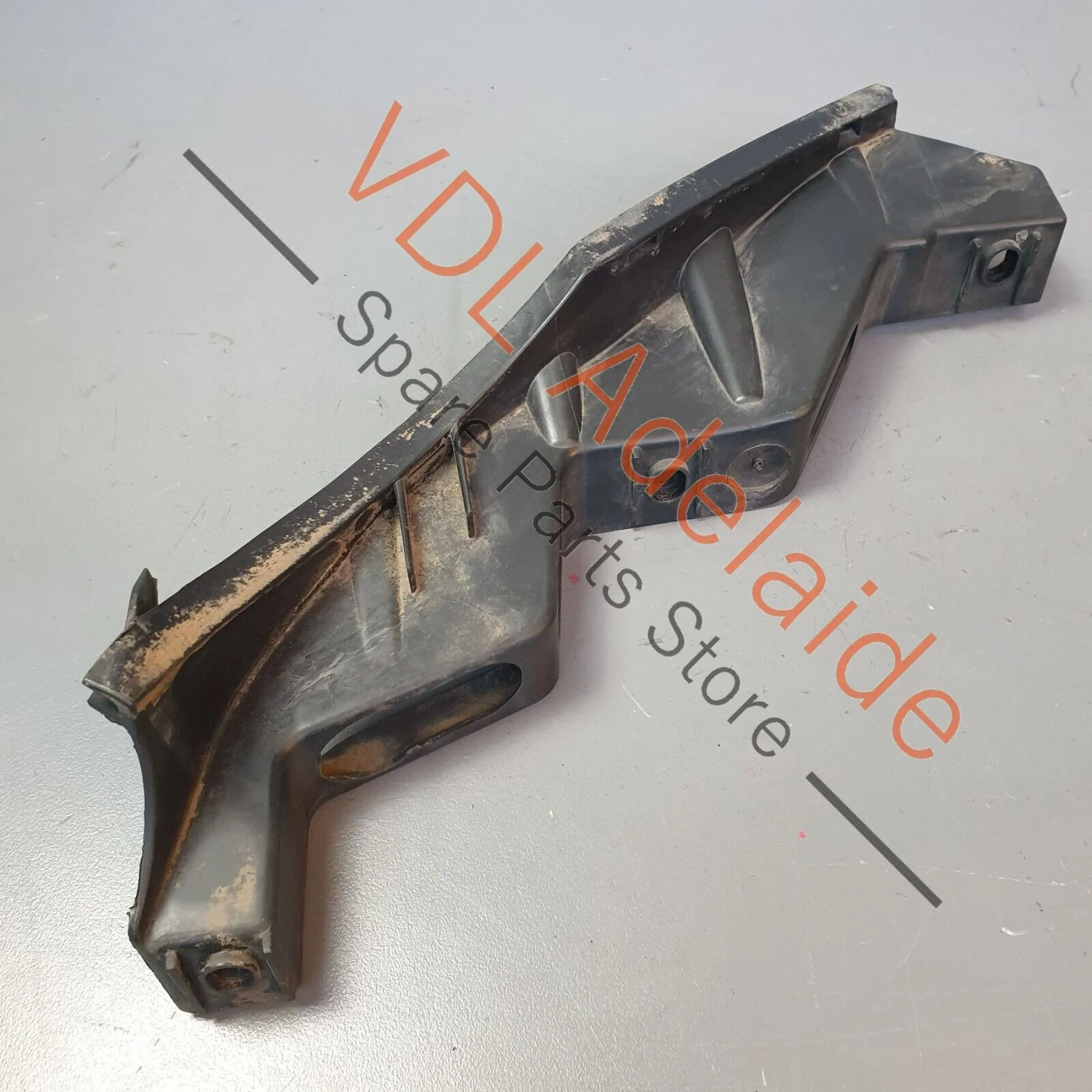 VW R36 Passat 3C B6 Left Front Bumper Profile Guide Bracket 3C0807889A - Image 8