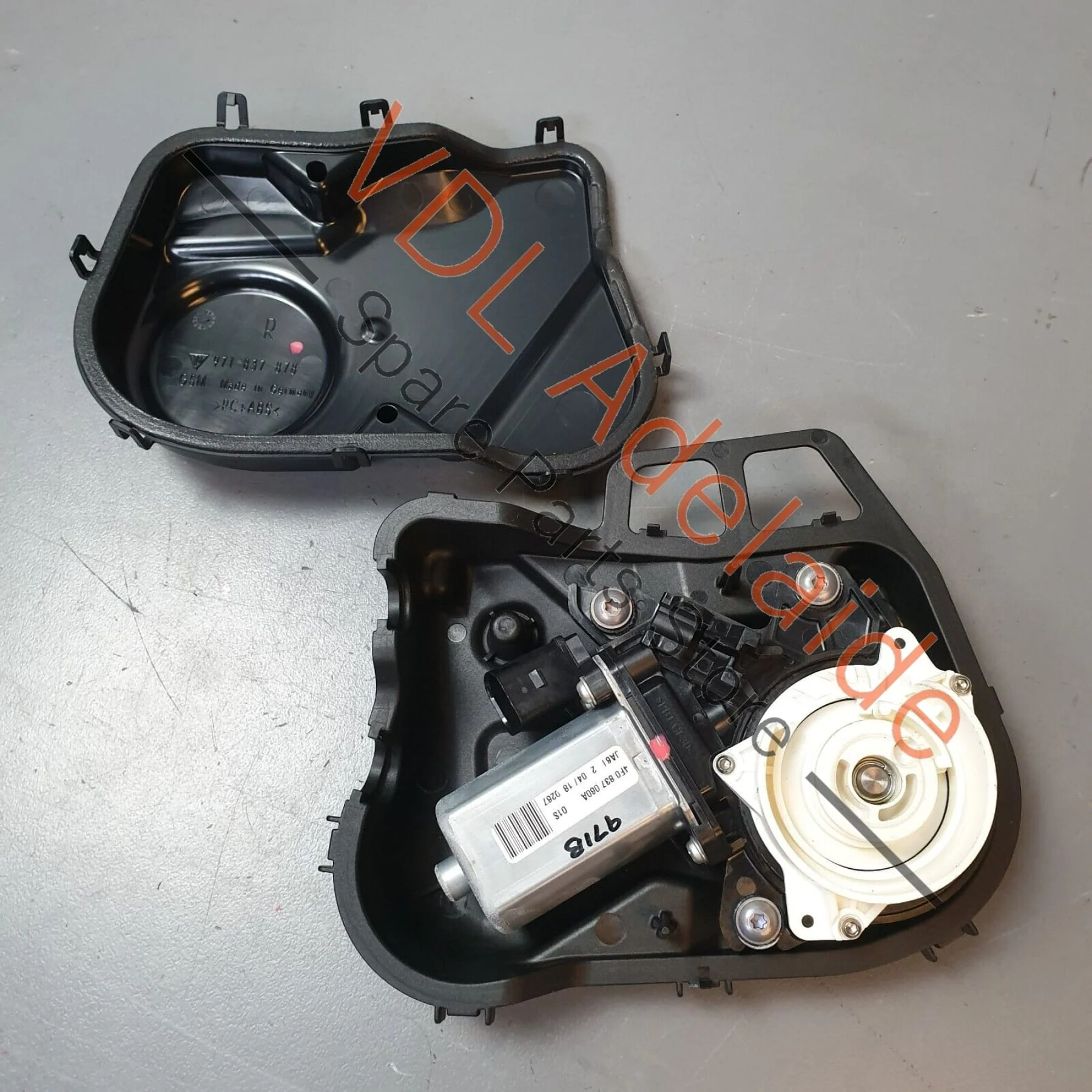 Porsche Panamera 971 Right Side RHS Door Closing Motor Drive Unit 4F0837060
