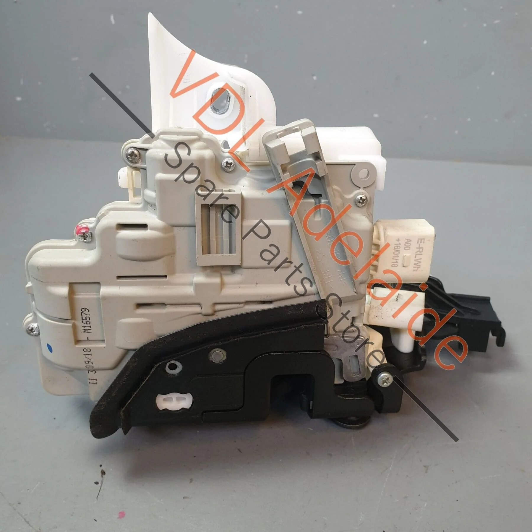 Porsche Panamera 971 Front Left Passenger Side Door Lock Mechanism 971837015D - Image 2