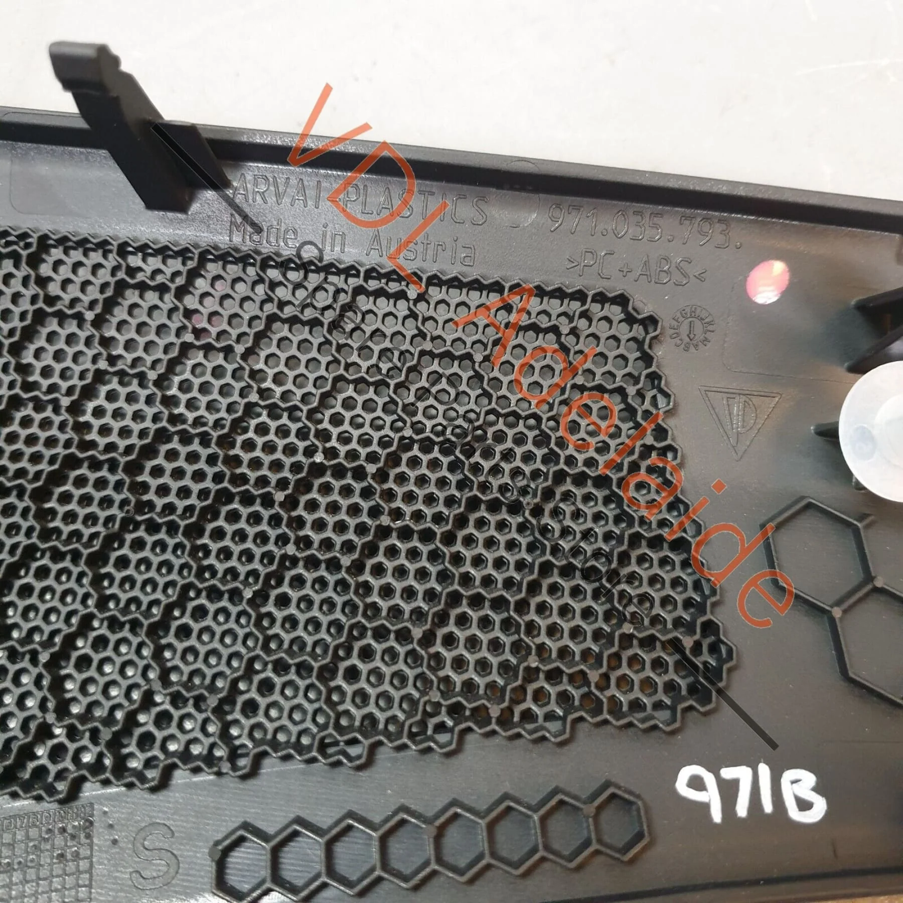Porsche Panamera 971 Sport Turismo Rear Left Door Mid Tone Speaker Cover Trim - Image 9
