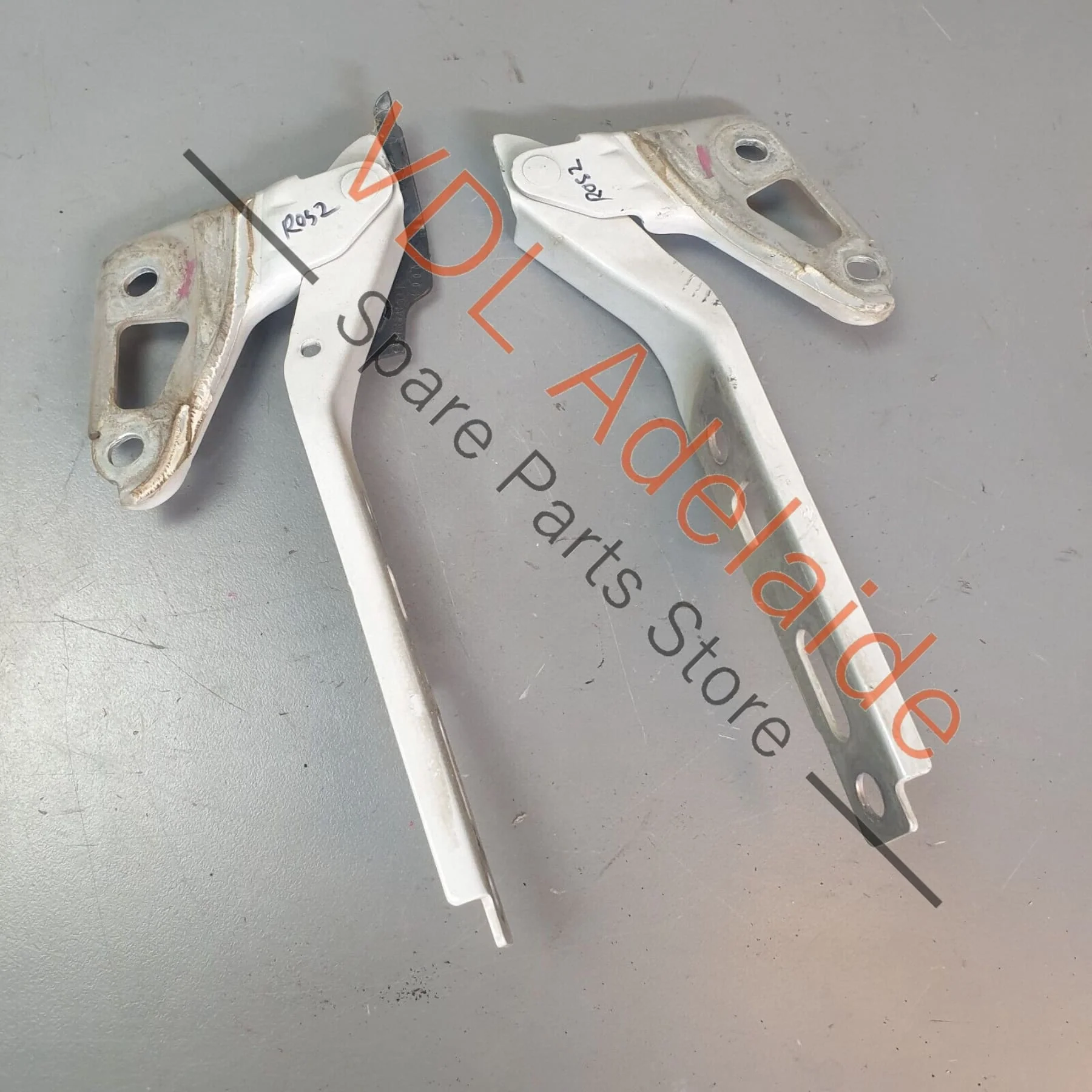 Audi Q7 6.0L V12 4L Pair of Front Lid Bonnet Hinges Left & Right