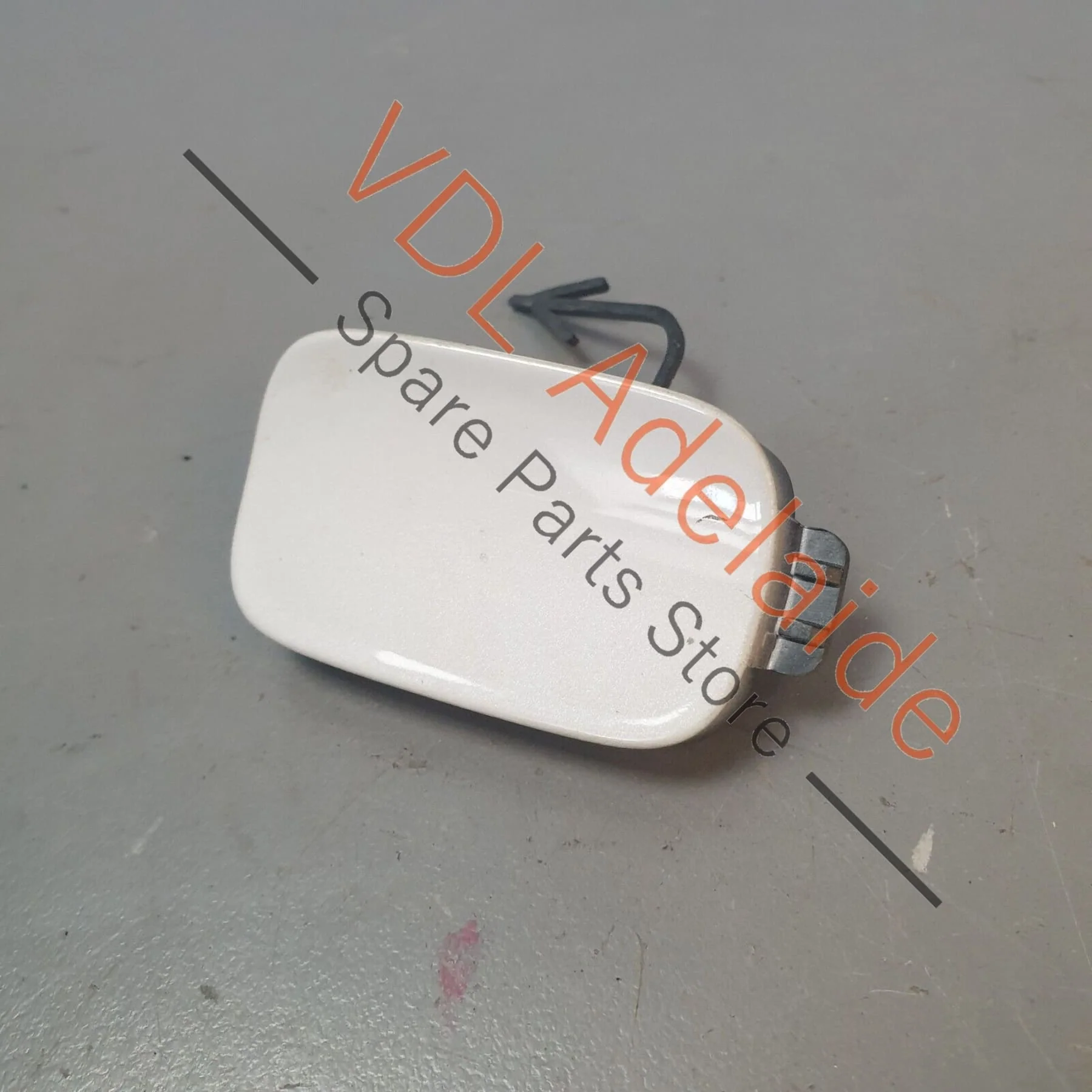 Audi Q7 6.0L V12 4L Rear Left Cover for Towing Eye Hook 4L0807449D White 2Y S9R