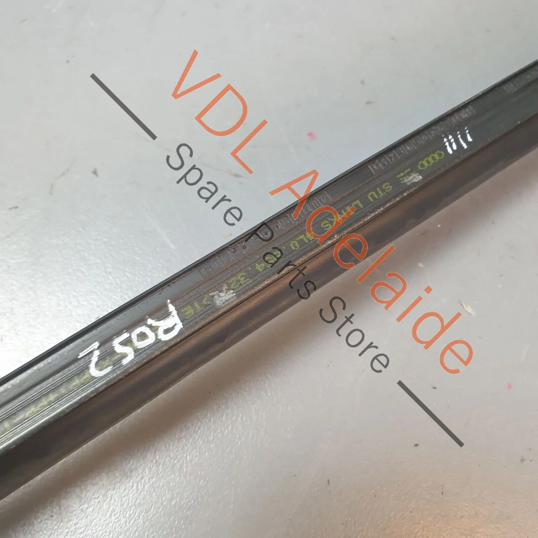 Audi Q7 6.0L V12 4L Windscreen Left Side Water Deflector Strip 4L0854327 - Image 3