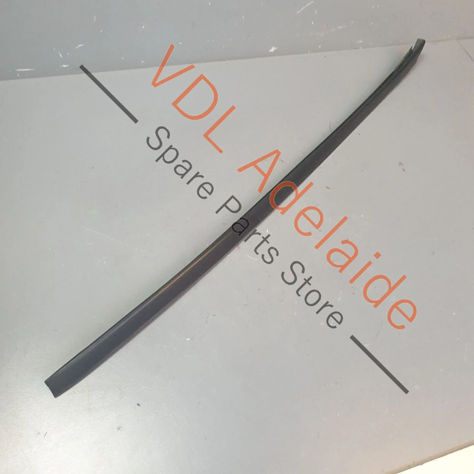 Audi Q7 6.0L V12 4L Windscreen Right Side Water Deflector Strip 4L0854328 - Image 2
