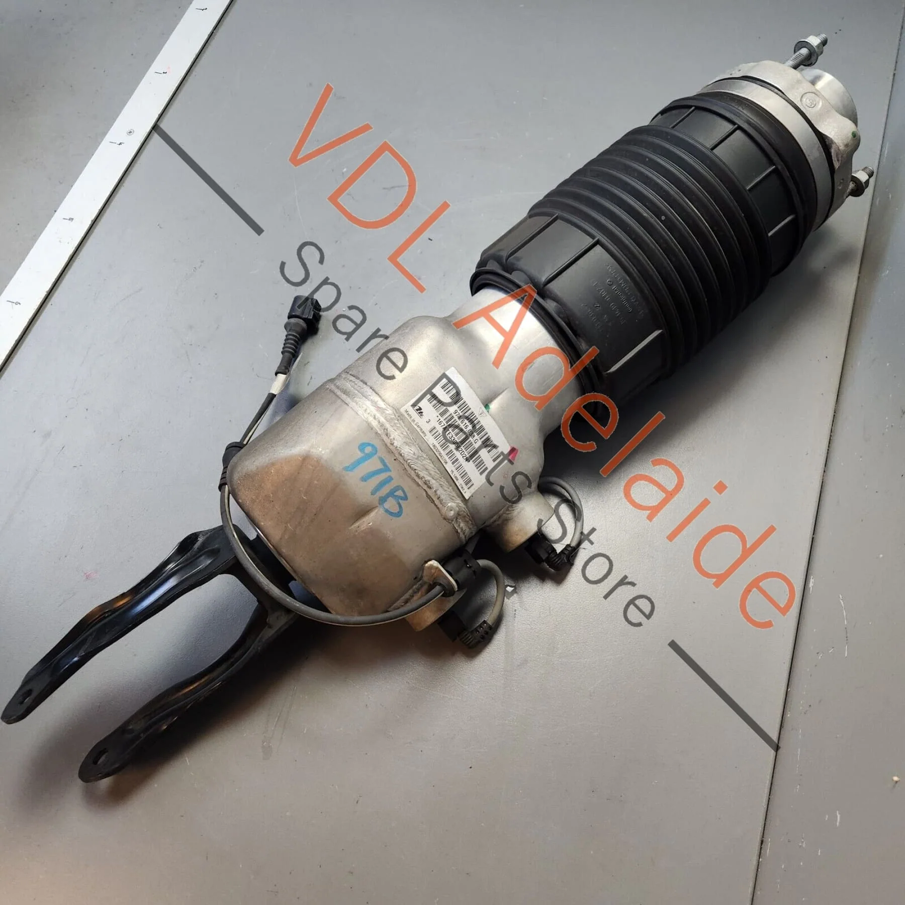Porsche Panamera 971 Right RHS Front Suspension Air Spring Strut Shock Absorber - Image 6