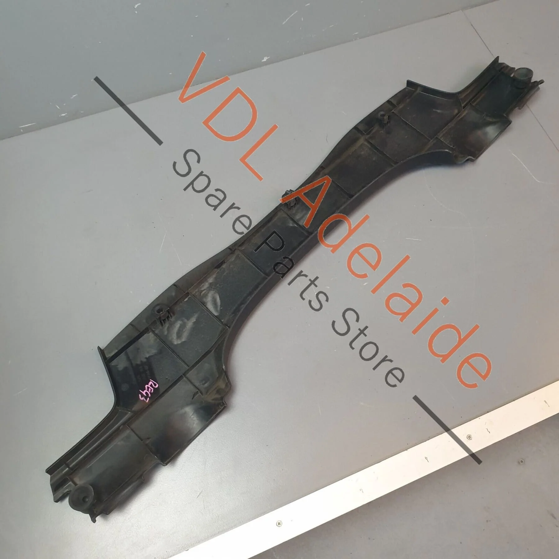 Volkswagen VW Touareg 7L Engine Bay Cowling Panel for V10 7L6805283N - Image 2