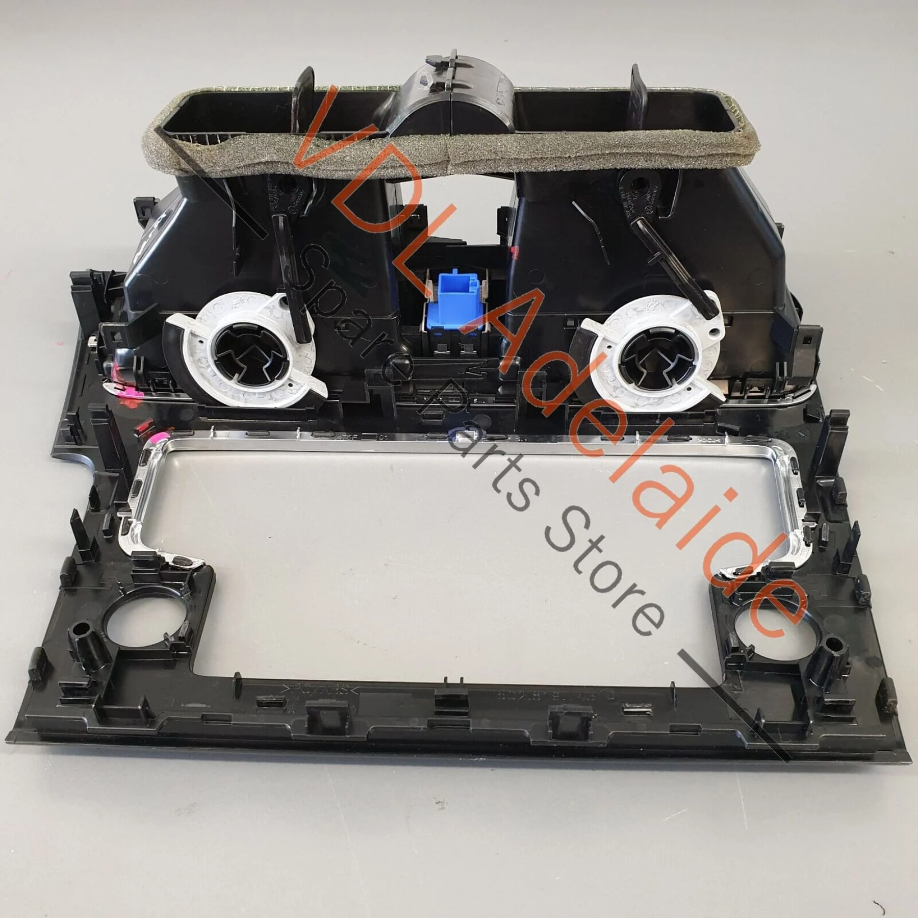 VW Golf GTi GTD Mk7 Centre Middle Double Air AC Dash Vent for RHD 5G2819728AG - Image 9