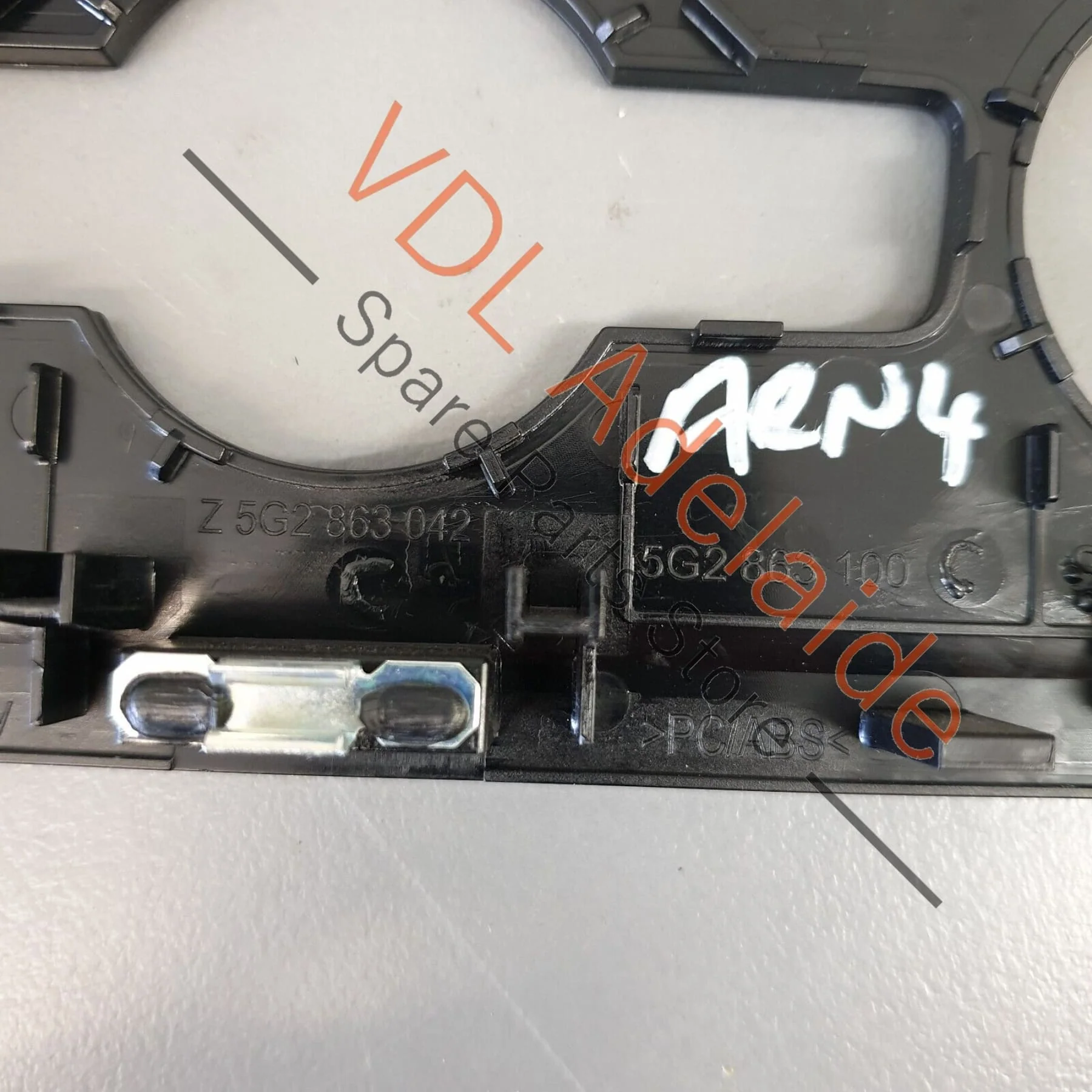 VW Golf GTi GTD Mk7 Interior Dash Trim for AC Climate Controls RHD 5G2863042C - Image 9