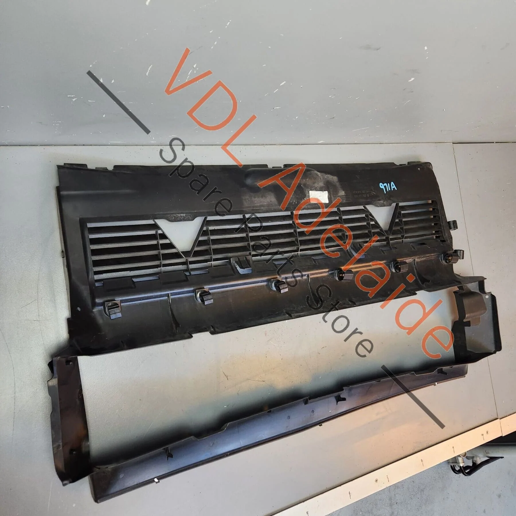 Porsche Panamera Turbo 971 Radiator Air Guide 971121707D - Image 8