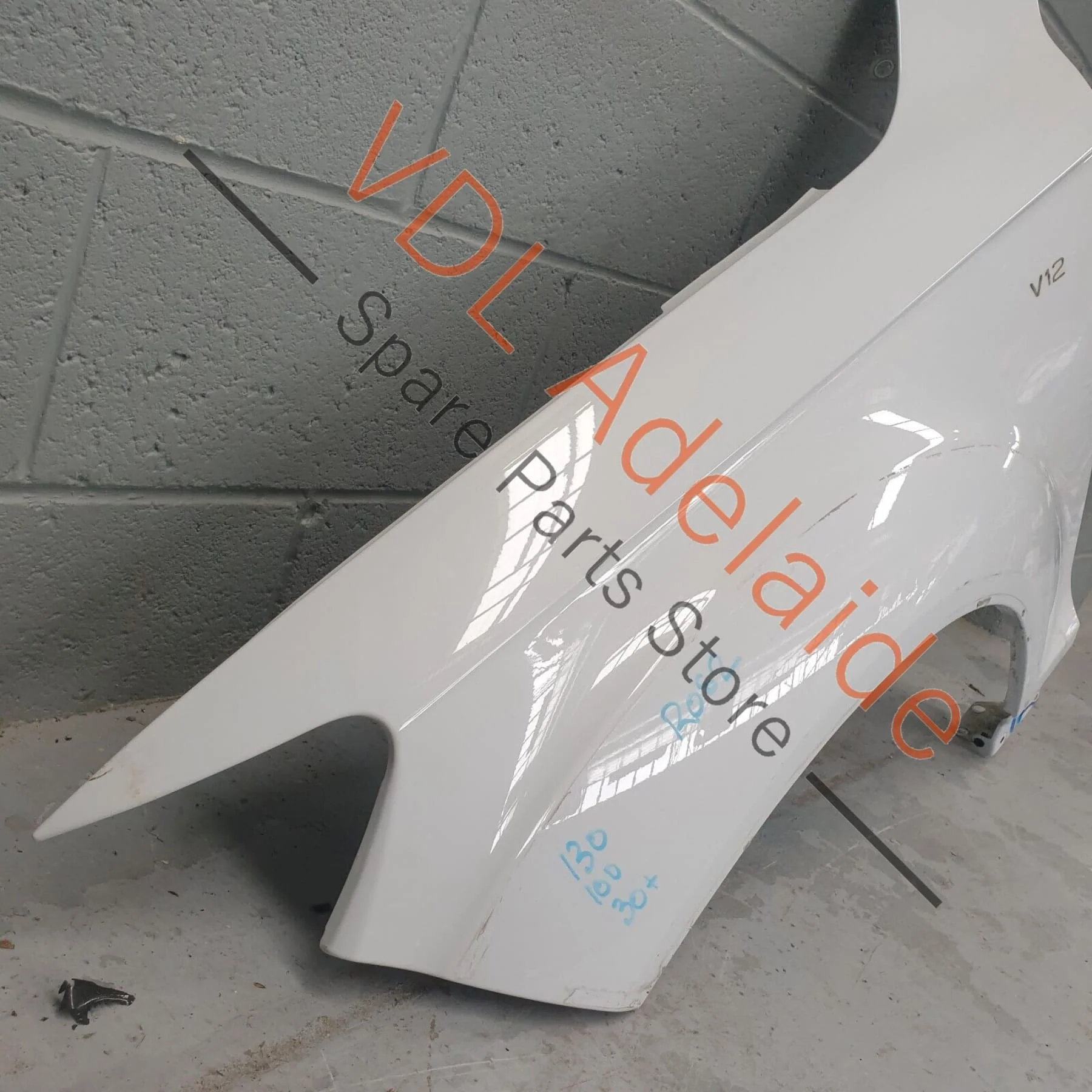 Audi Q7 6.0L V12 4L Front Left Fender Wing Mudguard 2006-2015 - Image 7
