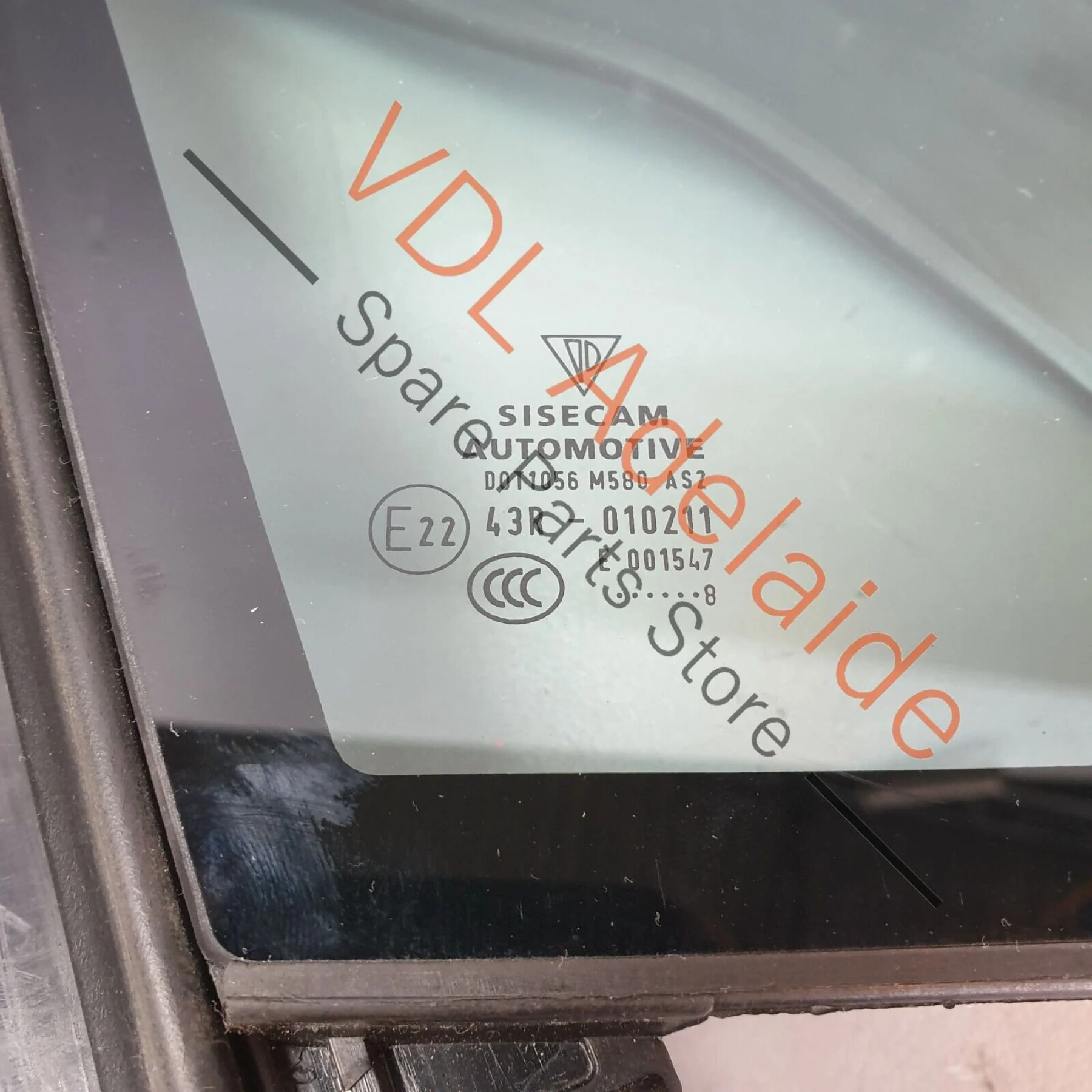 Porsche Panamera 971 Front Right Door Fixed Glass Window 971845114 - Image 3