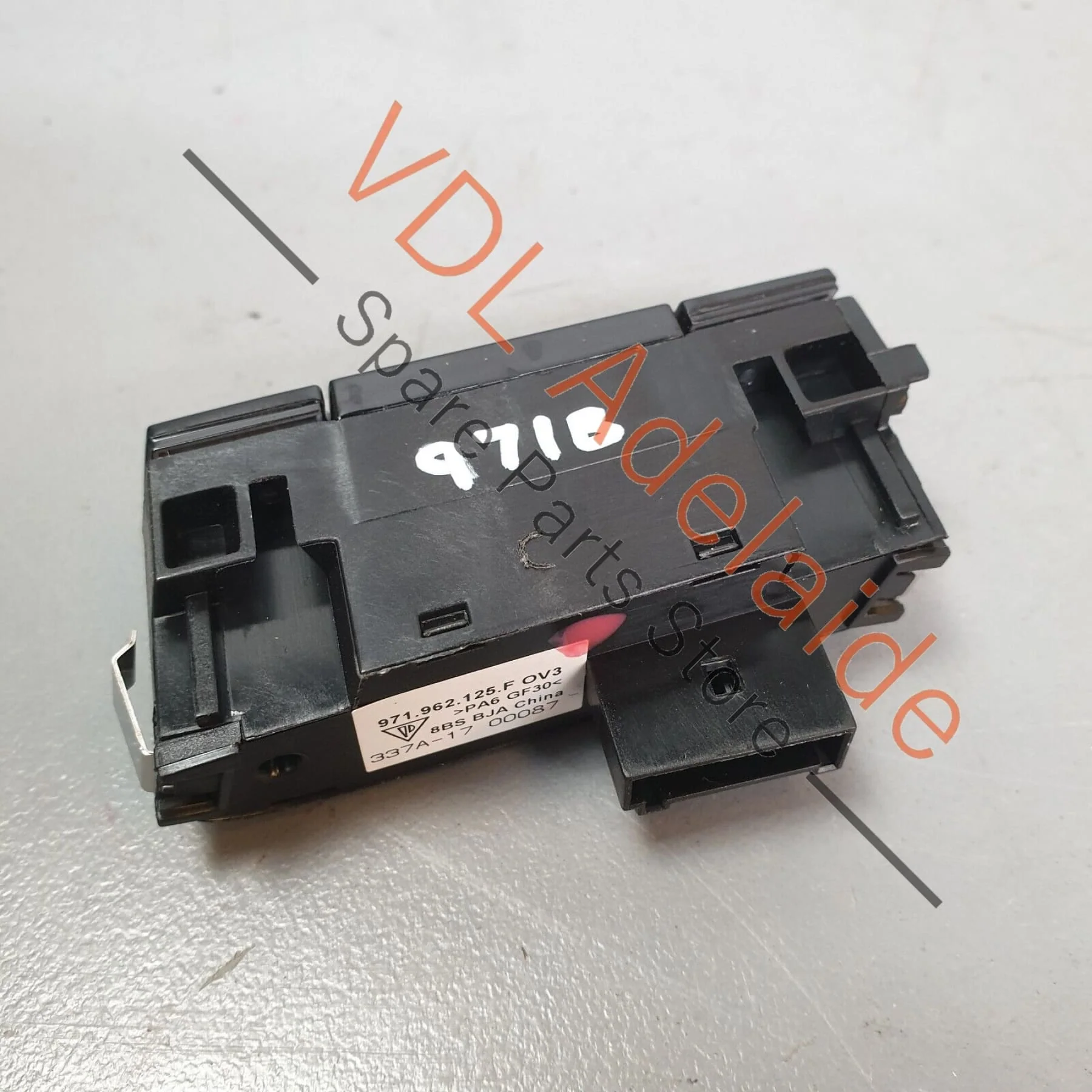 Porsche Panamera 971 Left Side Central Lock Locking Switch 971962125F OV3 - Image 9