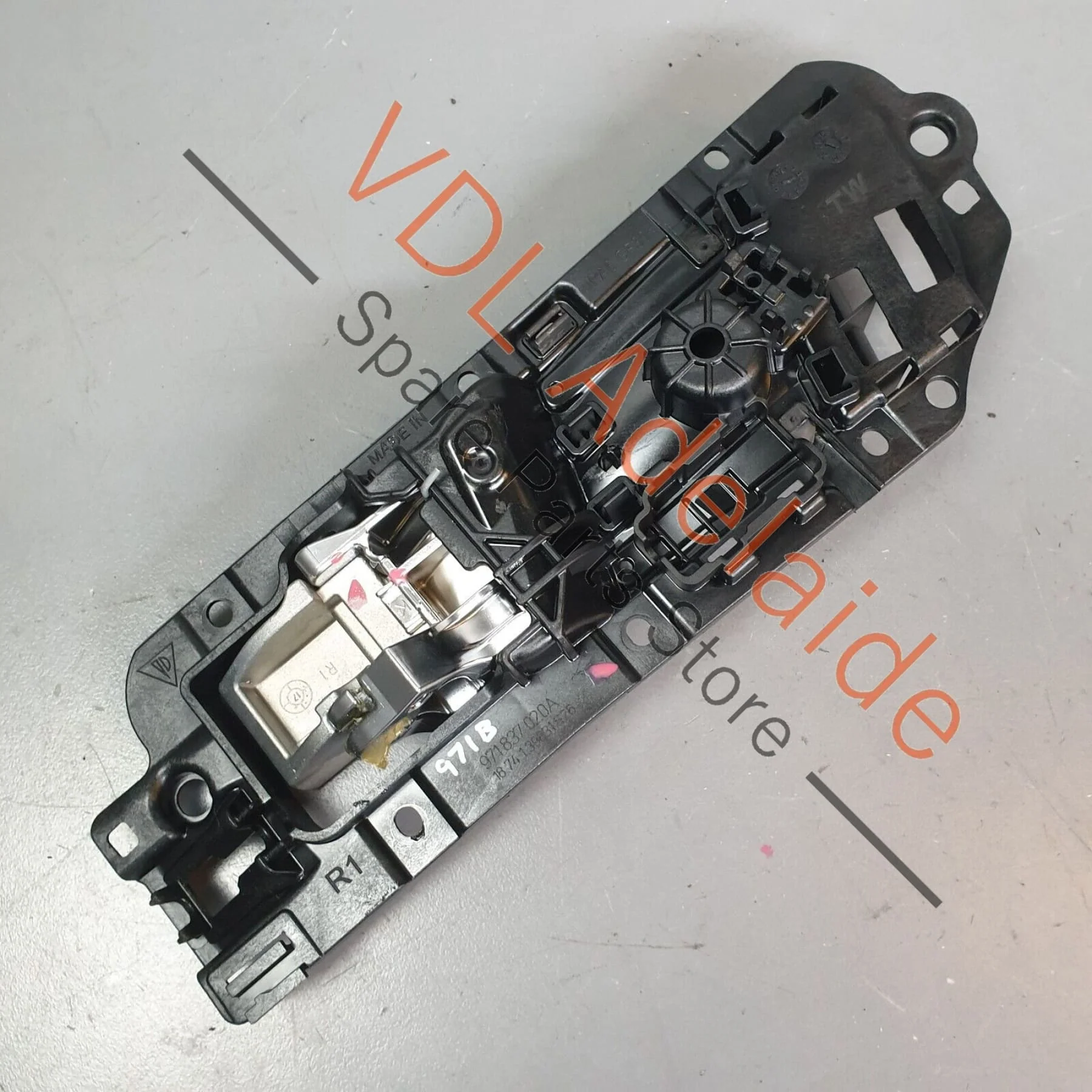 Porsche Panamera 971 Rear Right Interior Inner Actuator Door Handle 971837020 - Image 6
