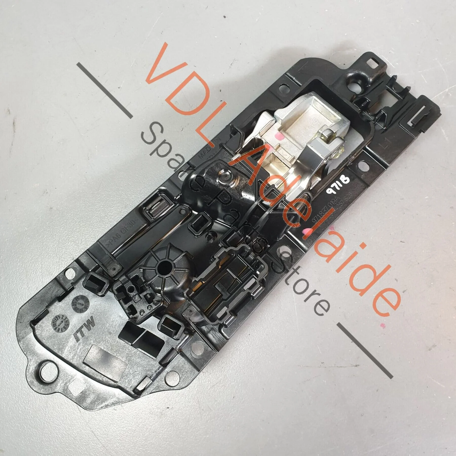 Porsche Panamera 971 Rear Left Interior Inner Actuator Door Handle 971837019 - Image 7