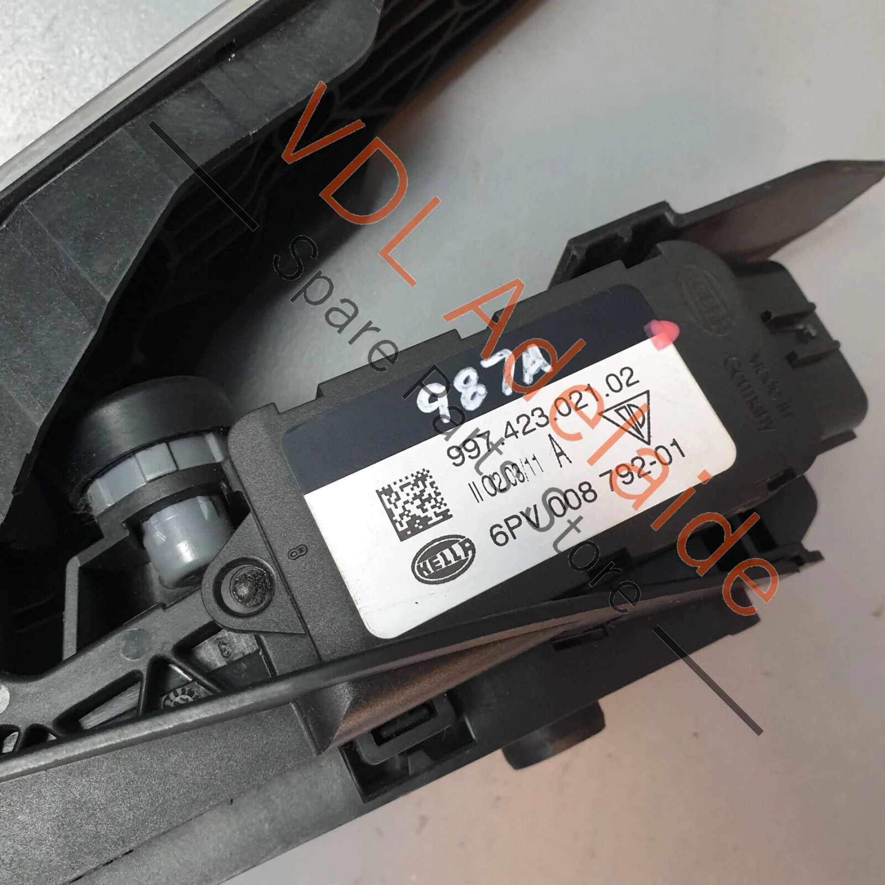 Porsche Cayman R 987 Accelerator Throttle Control Pedal 99742302102 - Image 3