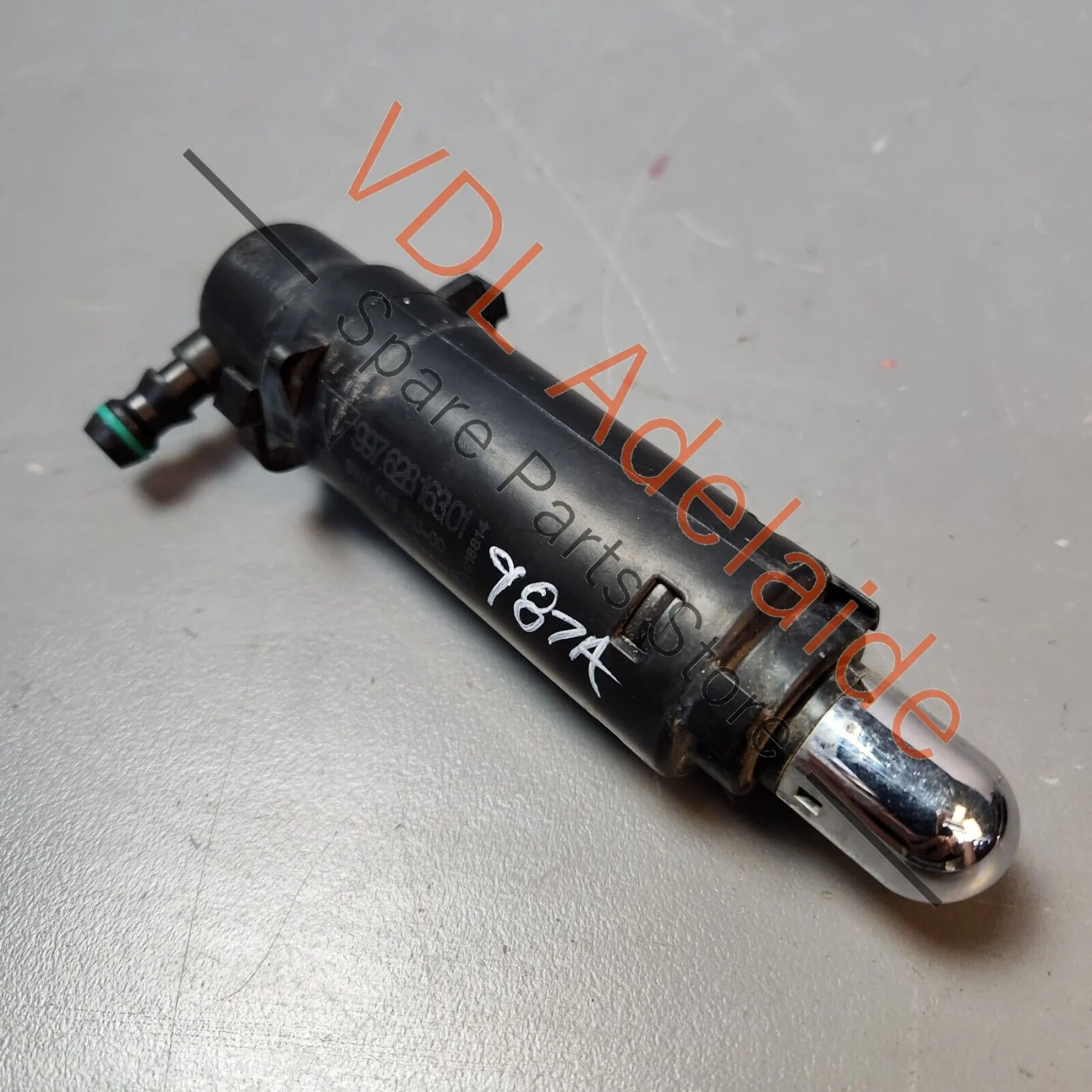 Porsche 911 Cayman R 987 Headlight Washer Nozzle Jet 99762816301 Left or Right - Image 3