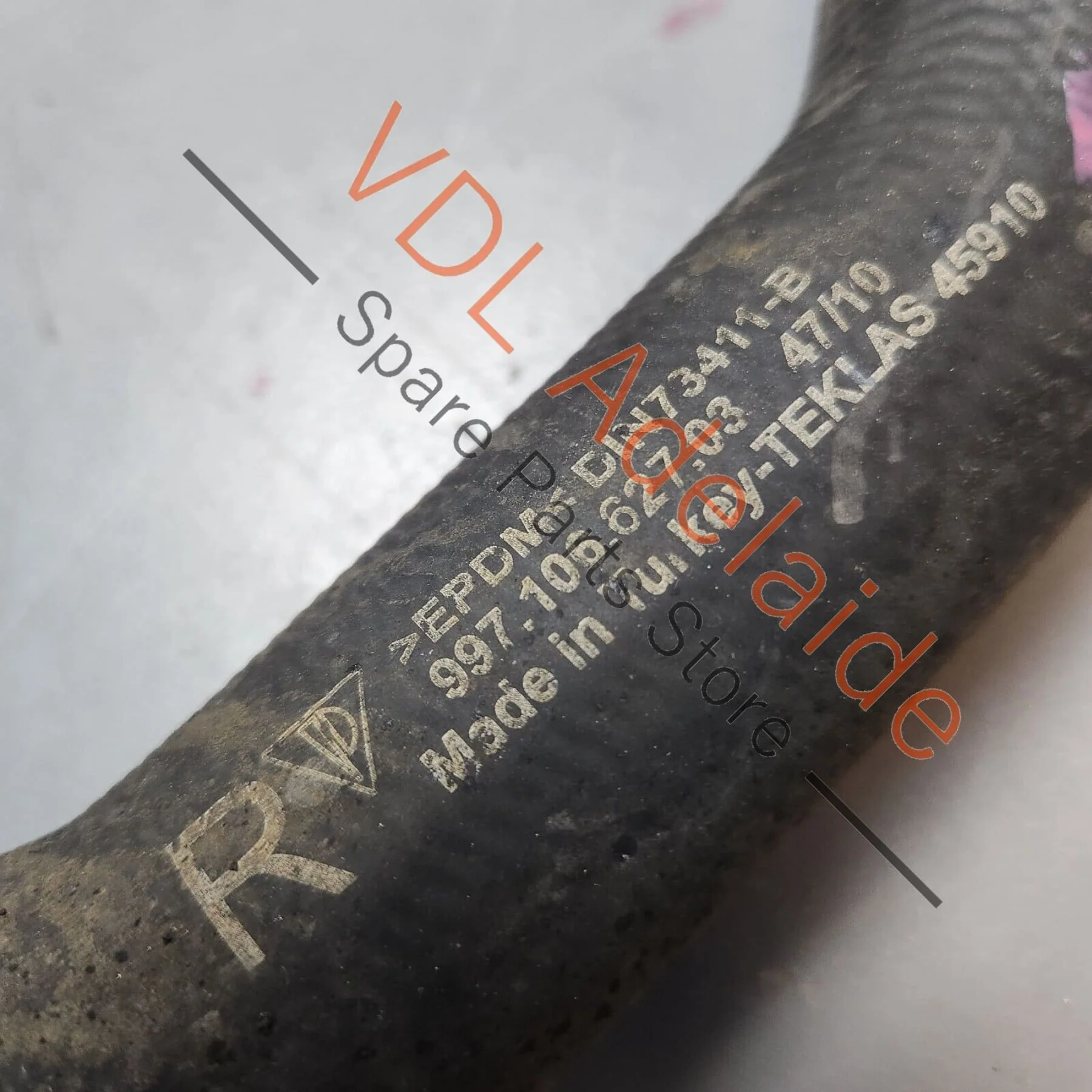 Porsche Cayman R 987 Coolant Hose 99710662703 - Image 4