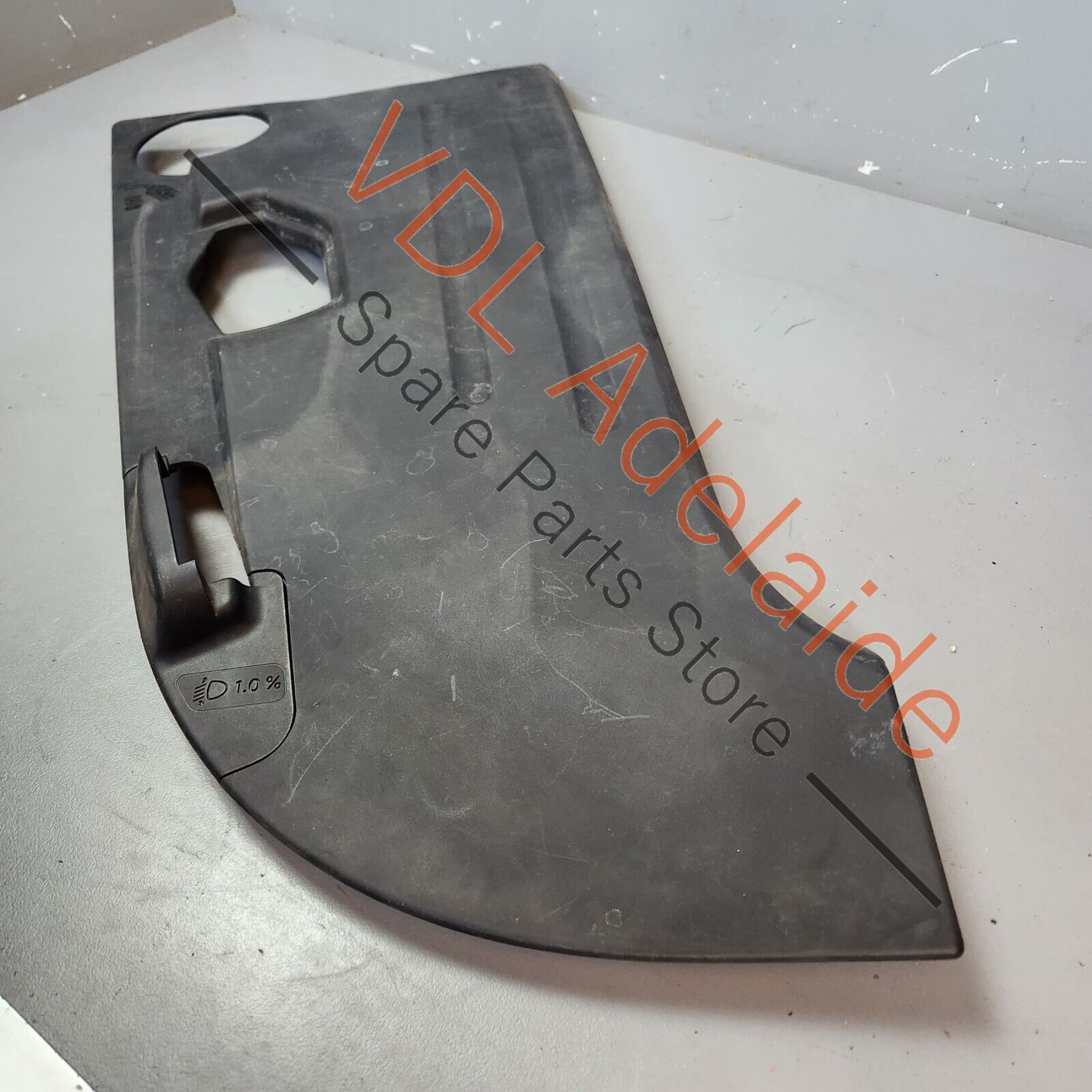Volkswagen VW Touareg 7L R50 Engine Compartment Trim Right Side for 10 Cylinder - Image 4