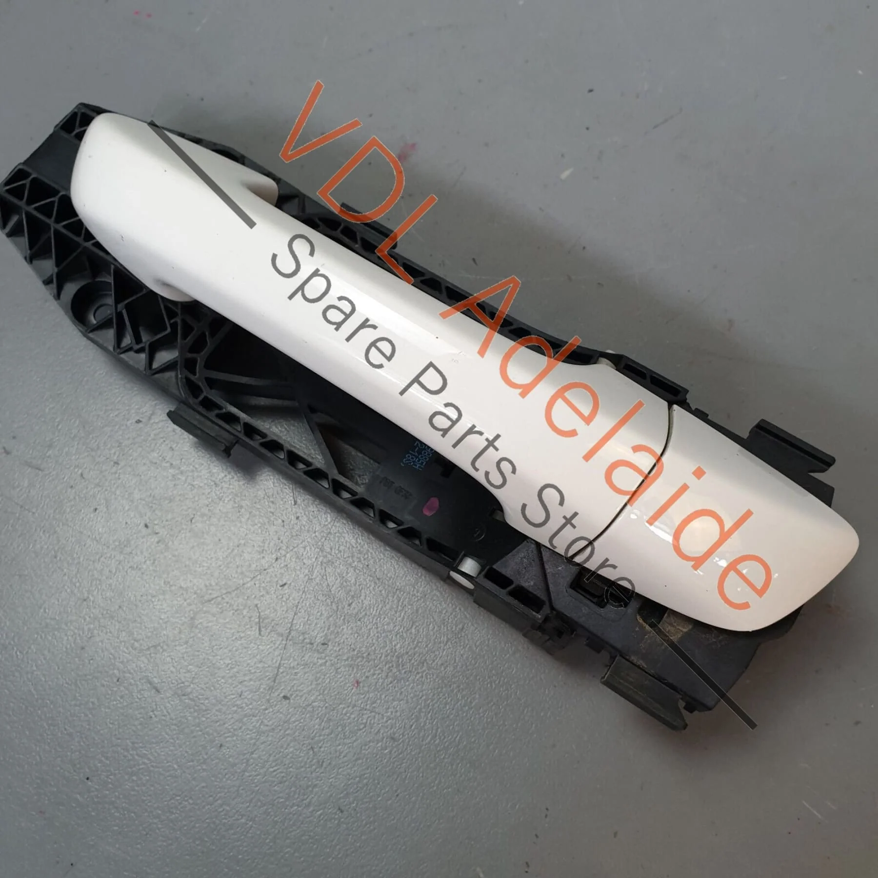 VW Golf R MK6 Left Side Passenger Exterior Door Handle Candy White B4B4 - Image 5