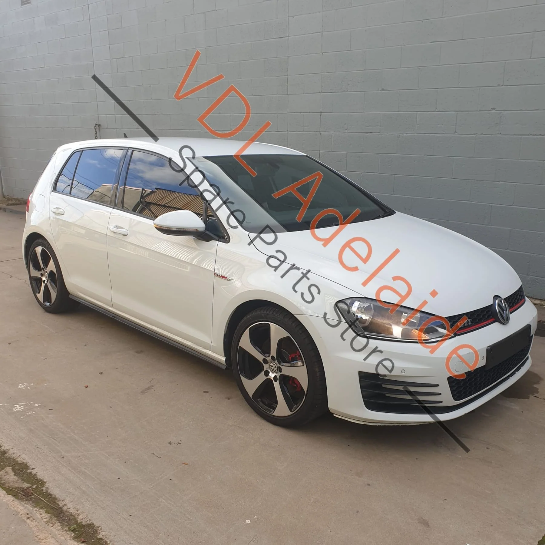 VW Golf MK7 EPB Park Brake Switch Centre Console 5G0927225D - Image 5