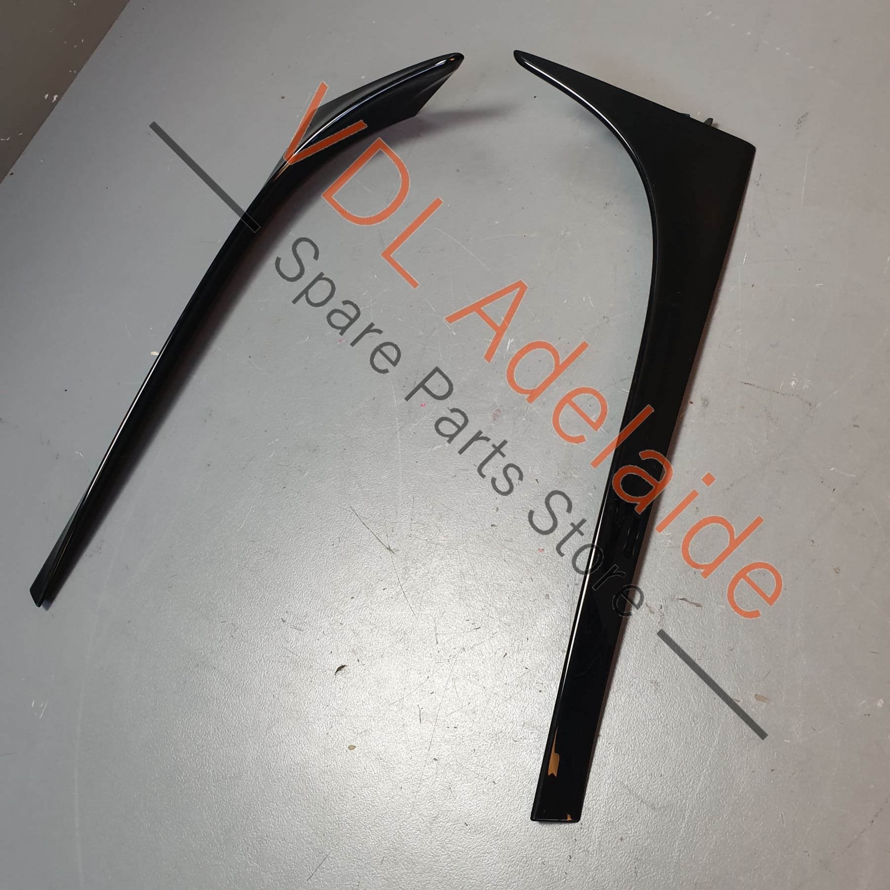 VW Golf R Mk7 Rear Spoiler Vertical Trim Left & Right 5G6805945C 5G6805946C - Image 4