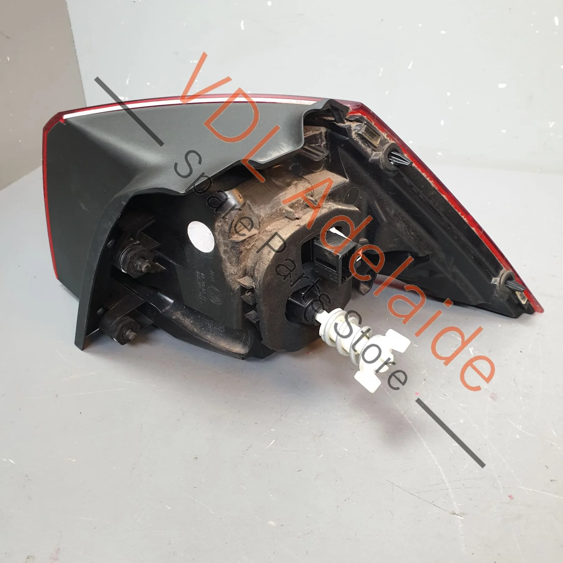 VW Golf R Mk7 LED Left Side Outer Tinted Tail Light  5G0945207C - Image 7