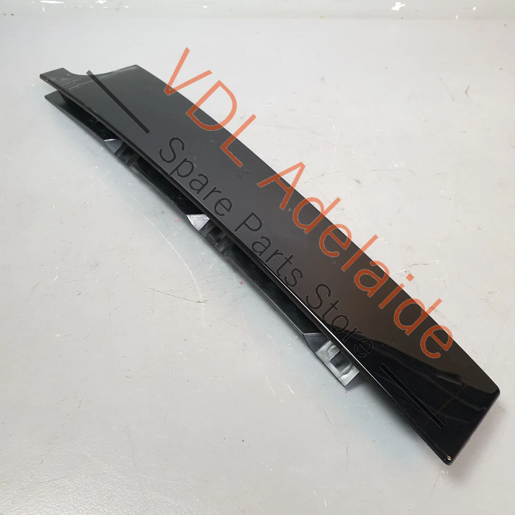 VW Golf R Mk7 Rear Left Door B-Pillar Window Frame Exterior Trim 5G6839901A - Image 5