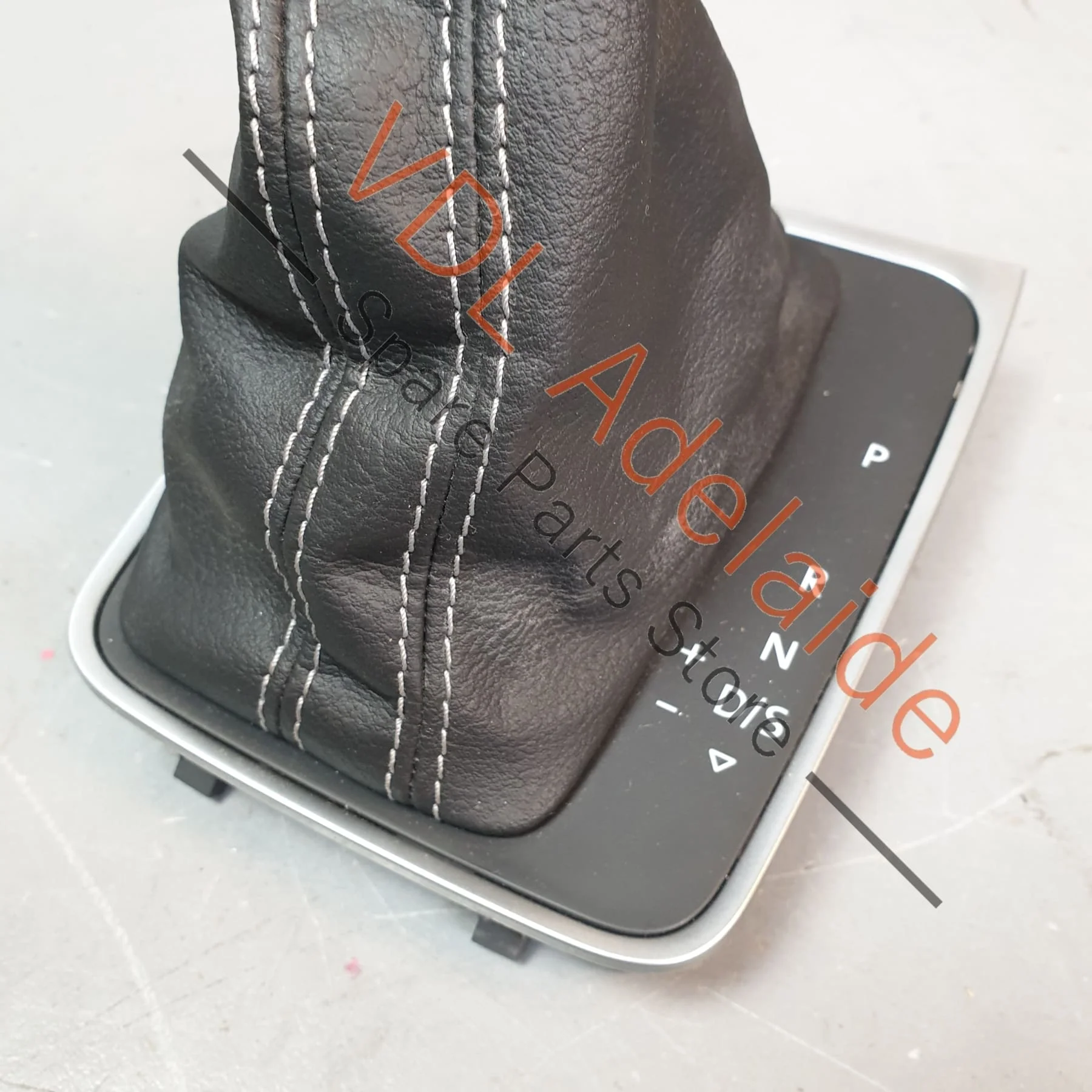 VW Golf R Mk7 DSG Auto Gear Shifter Cover Leather for RHD 5G2713203K - Image 3