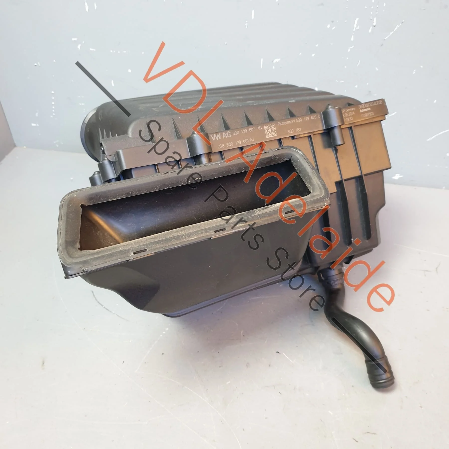 VW Golf R Mk7 Air Filter Box Genuine OEM 5Q0129607AC - Image 6