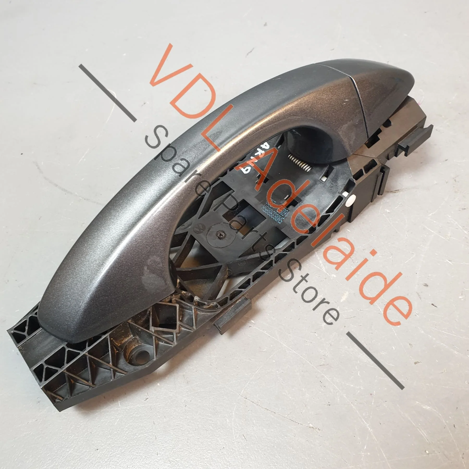 VW Golf Rear Right Exterior Door Handle Indium Gray LR7H 5G0837206N - Image 2