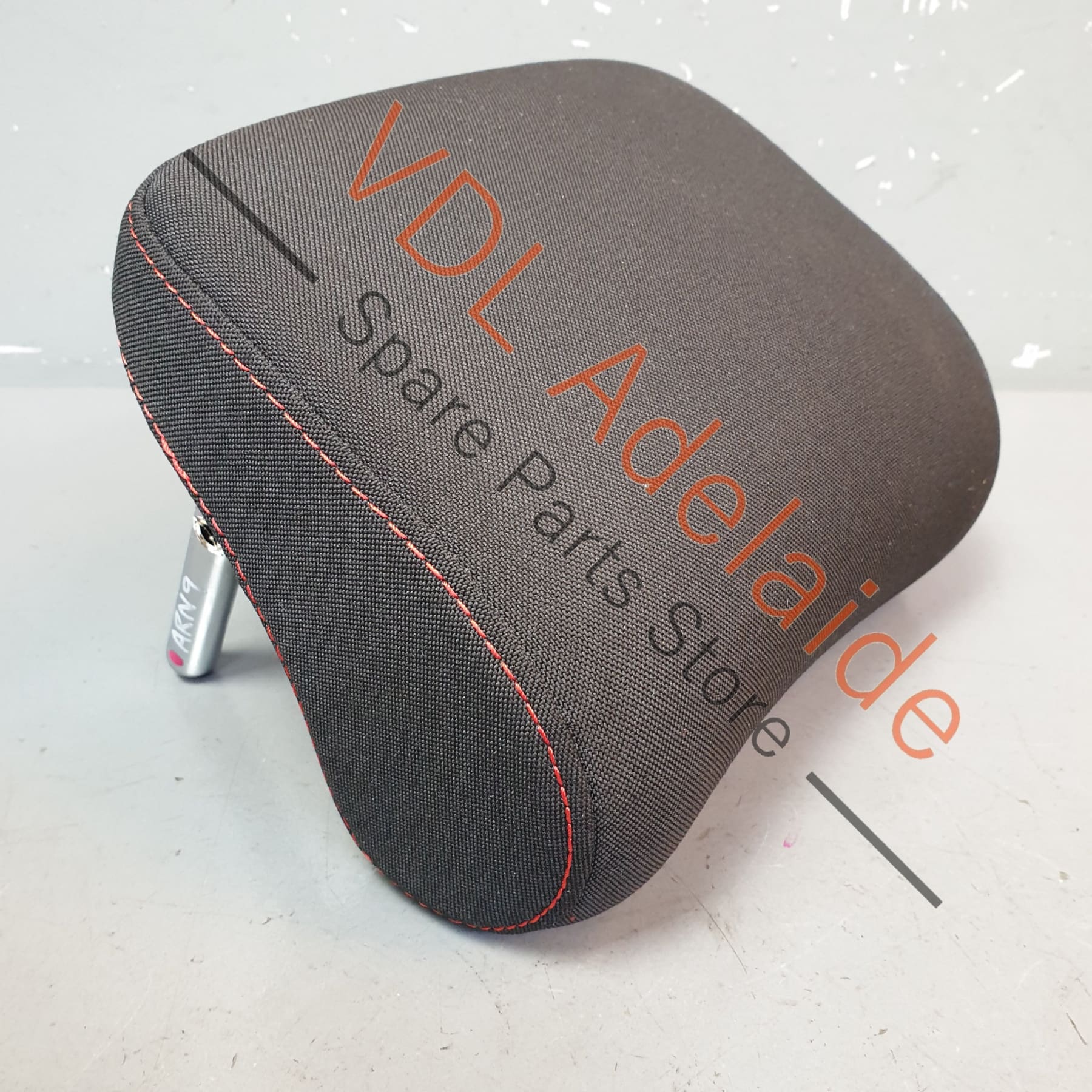 VW Golf MK7 Gti Rear Centre Middle Headrest Cloth w Red Stitch 5G0885902Q BDL - Image 5