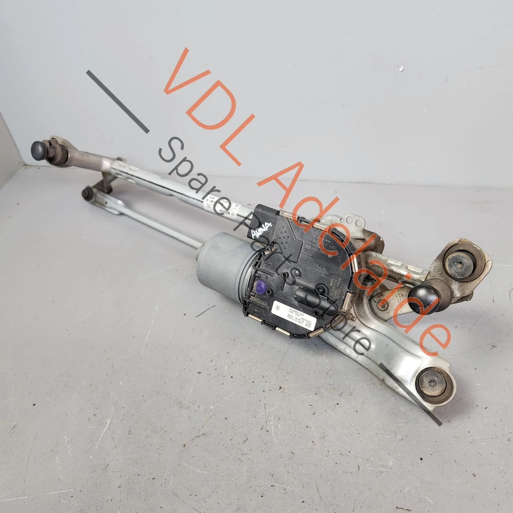 VW Golf MK7 Front Windscreen Windshield Wiper Motor Assembly 5G2955023C