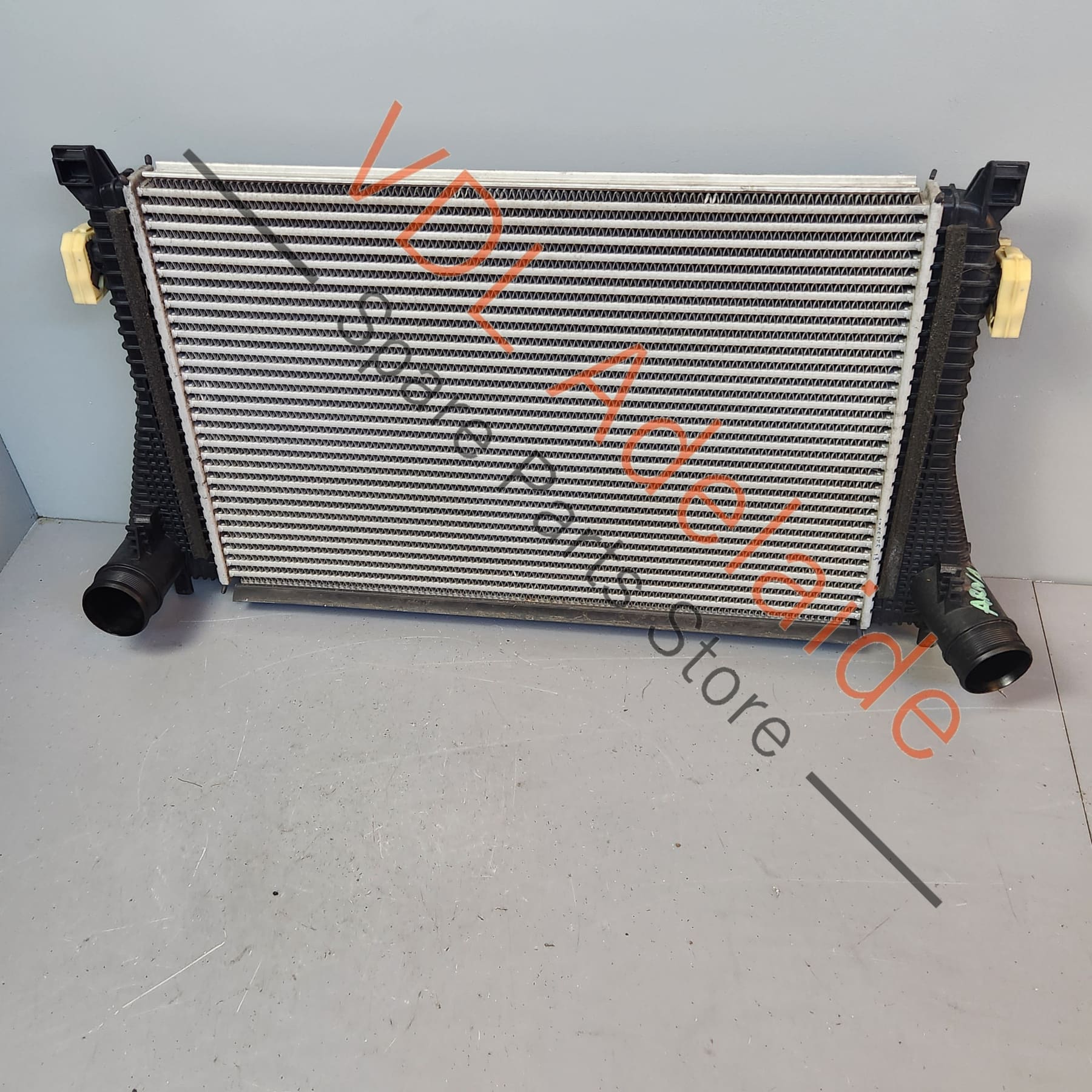 VW Golf MK7 R Gti Charge Air Intercooler for vehicles with CHHB, CHHA, CNTA, CXDA 5Q0145803AD 5Q0145803K