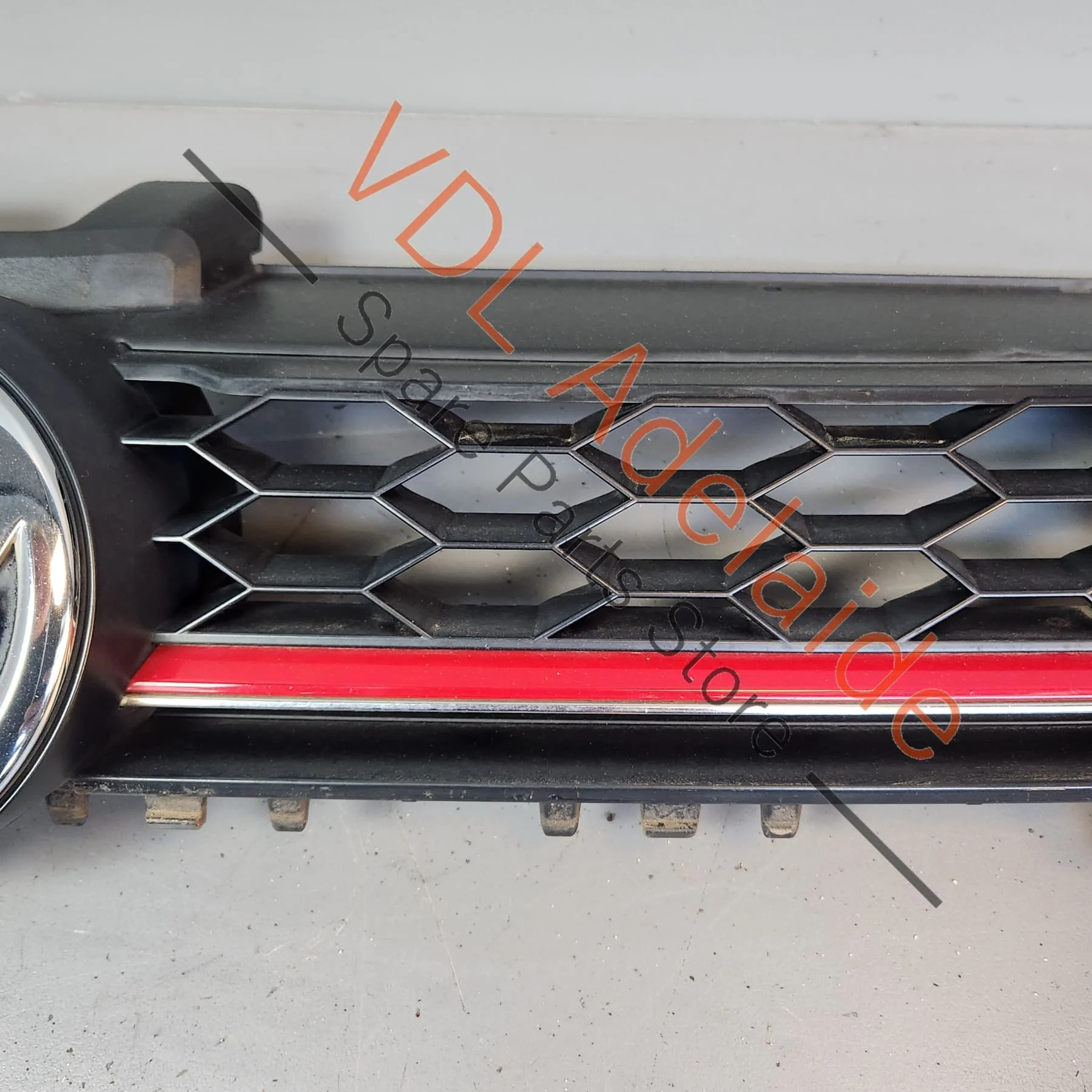 VW Golf Gti Mk7 Front Radiator Grille with Badges Tornado Red 5G0853651AL BTU 5G0853679P WYR - Image 10