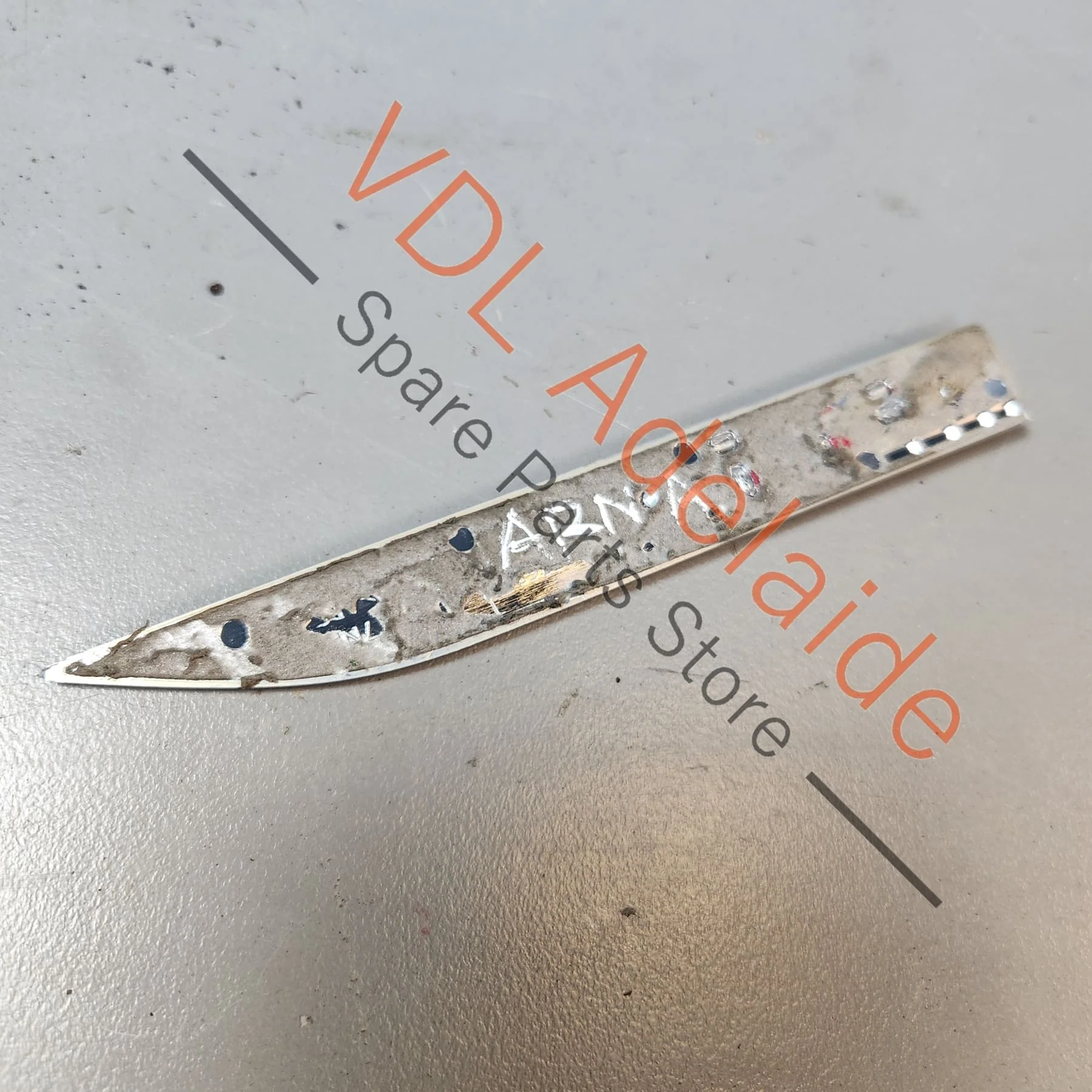 VW Golf Mk7 Polo Gti Genuine OEM RHS Fender Badge 5G0853688AT JZQ - Image 5