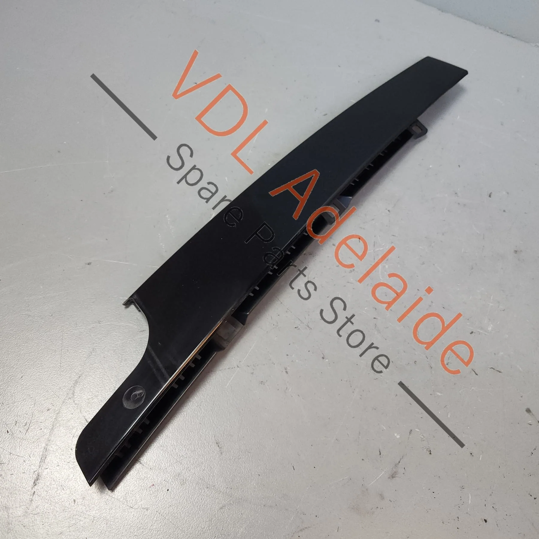 VW Golf Mk7 Gloss Black Front Right B Pillar Exterior Trim for Door Window Frame 5G4837902C 5G4837890B