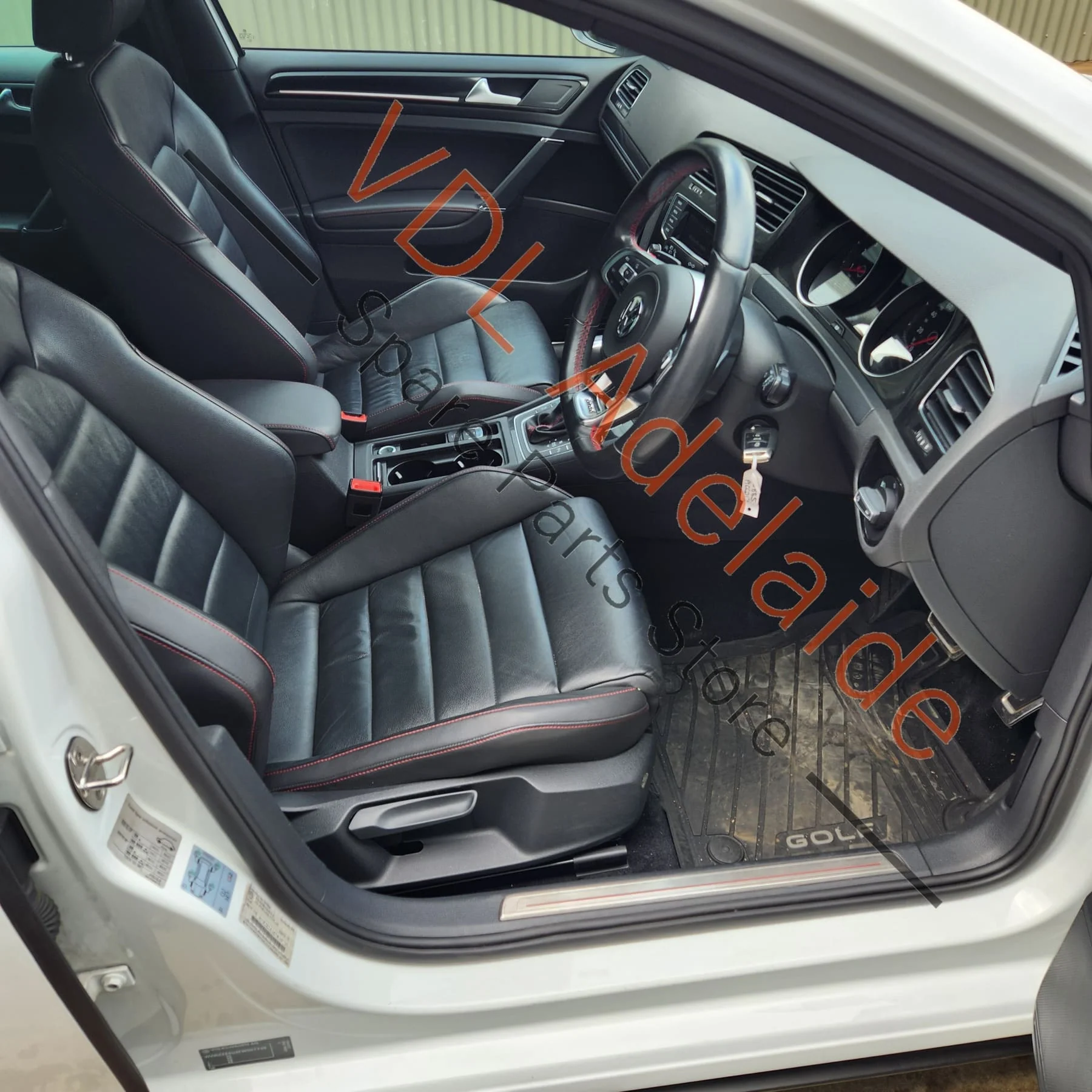 VW Golf Mk7 Trim for Right Side Interior Door Pull Handle 5G0868040A - Image 4