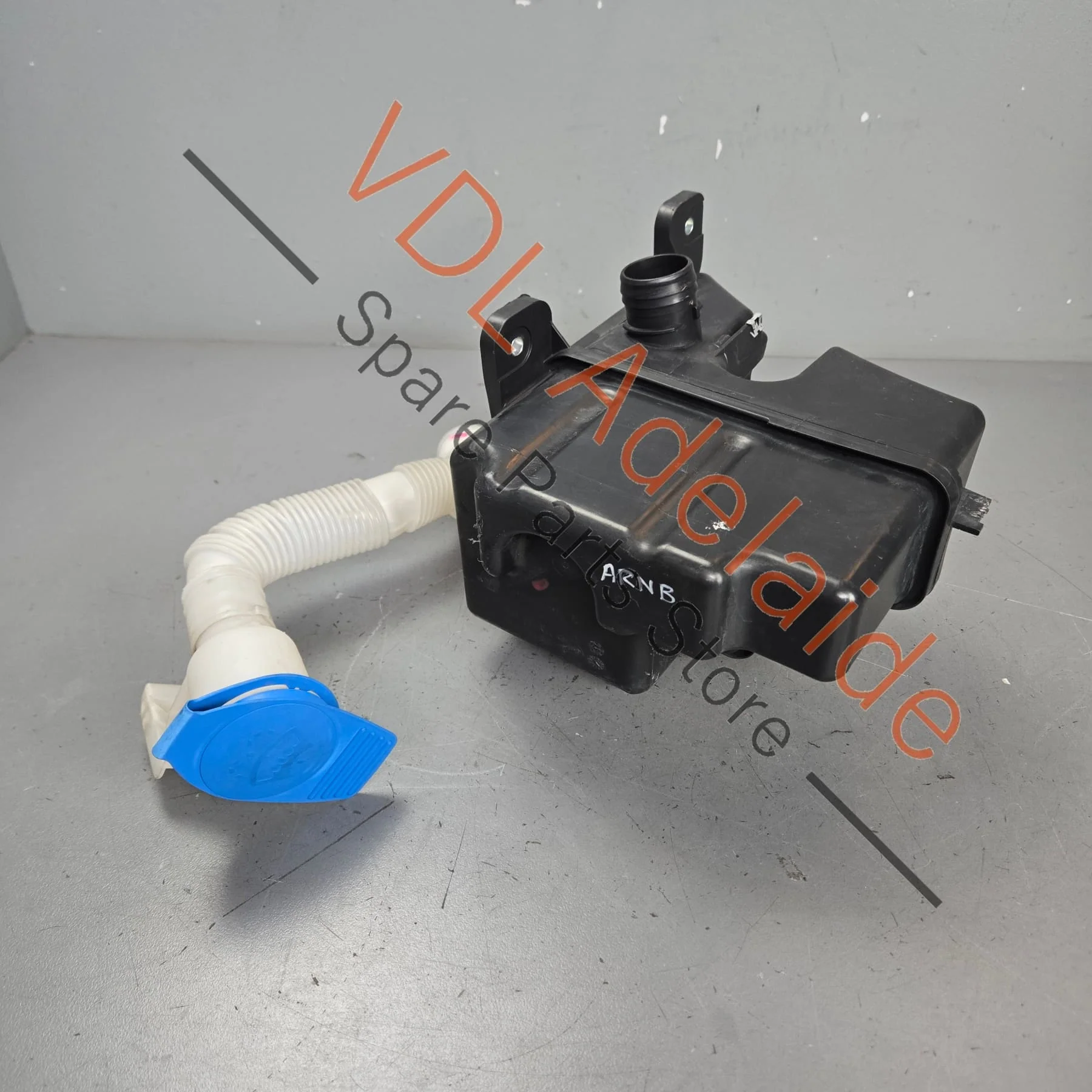 VW Golf MK7 GTi Windscreen Washer Bottle Tank for vehicles without Headlight Washer System 5G0955453J - Image 2