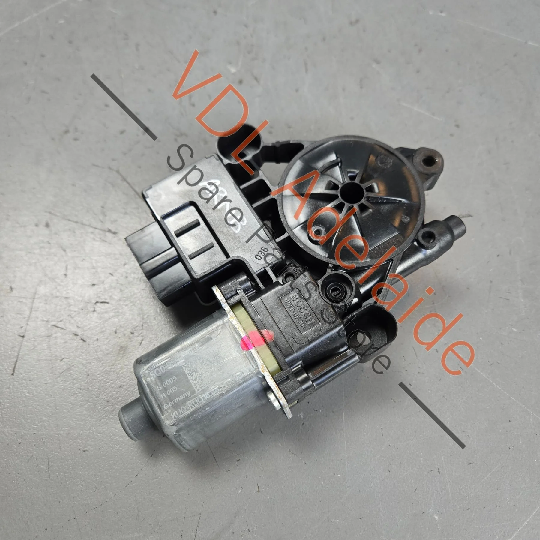 VW Golf MK7 Rear Right Window Regulator Motor 5Q0959812A 5Q0959408