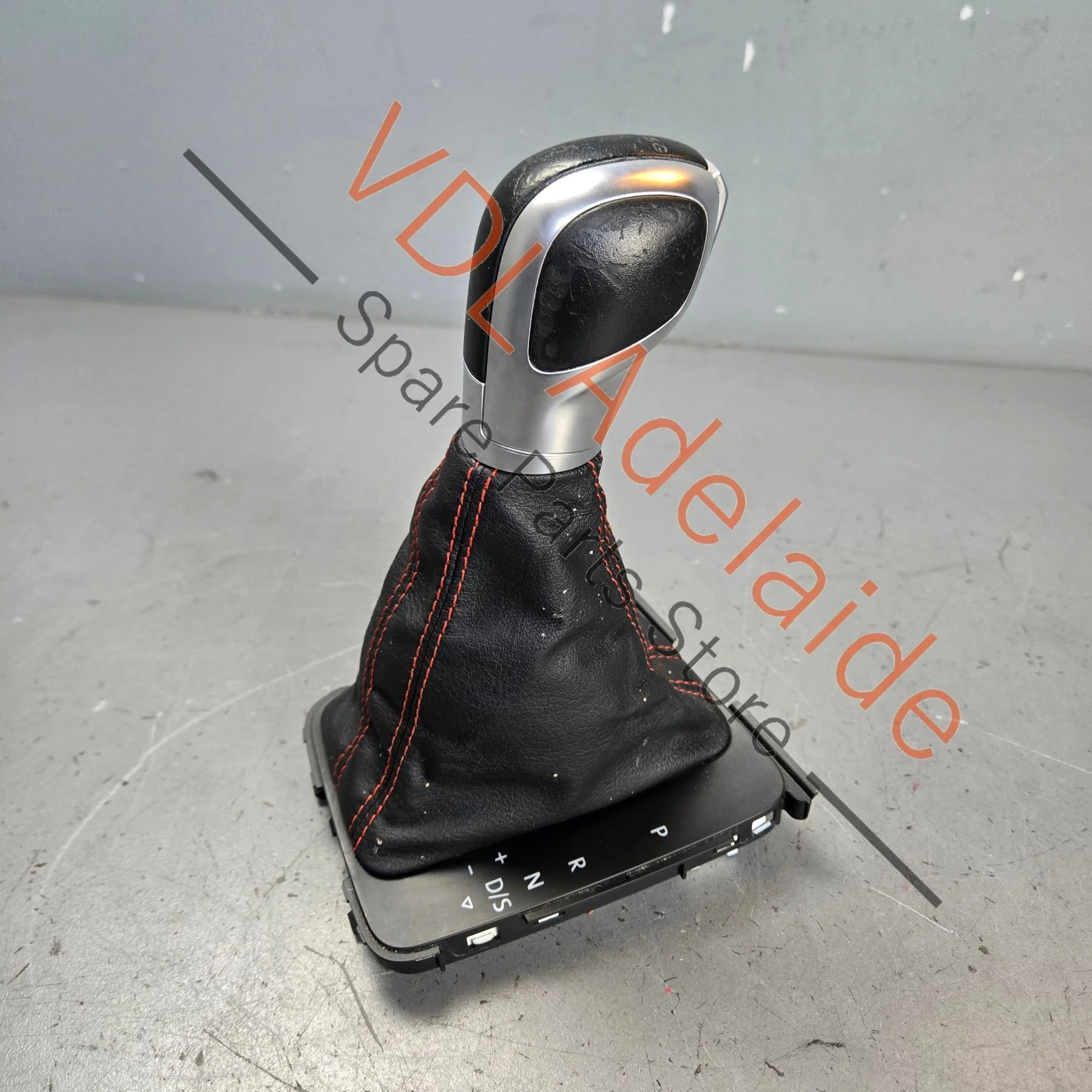 VW Golf GTi MK7 Auto DSG Gear Shift Cover Trim Shifter Knob RHD 5G2713203K
